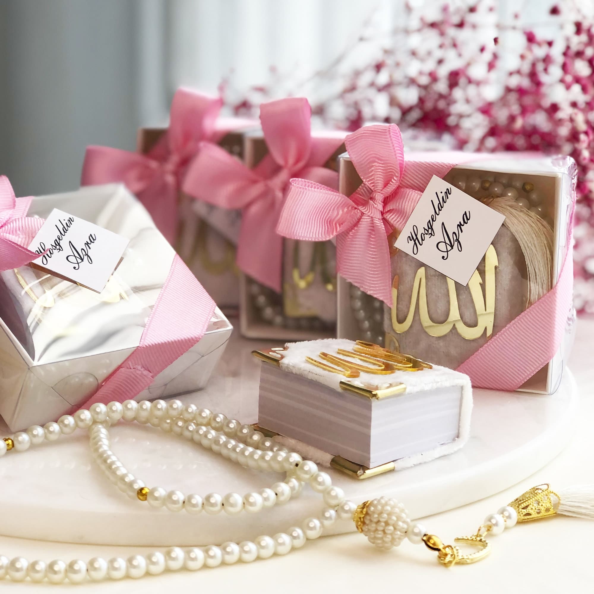 Velvet Mini Quran Gift Set: Fragrant Tasbeeh, Decorated Box, Muslim Favor