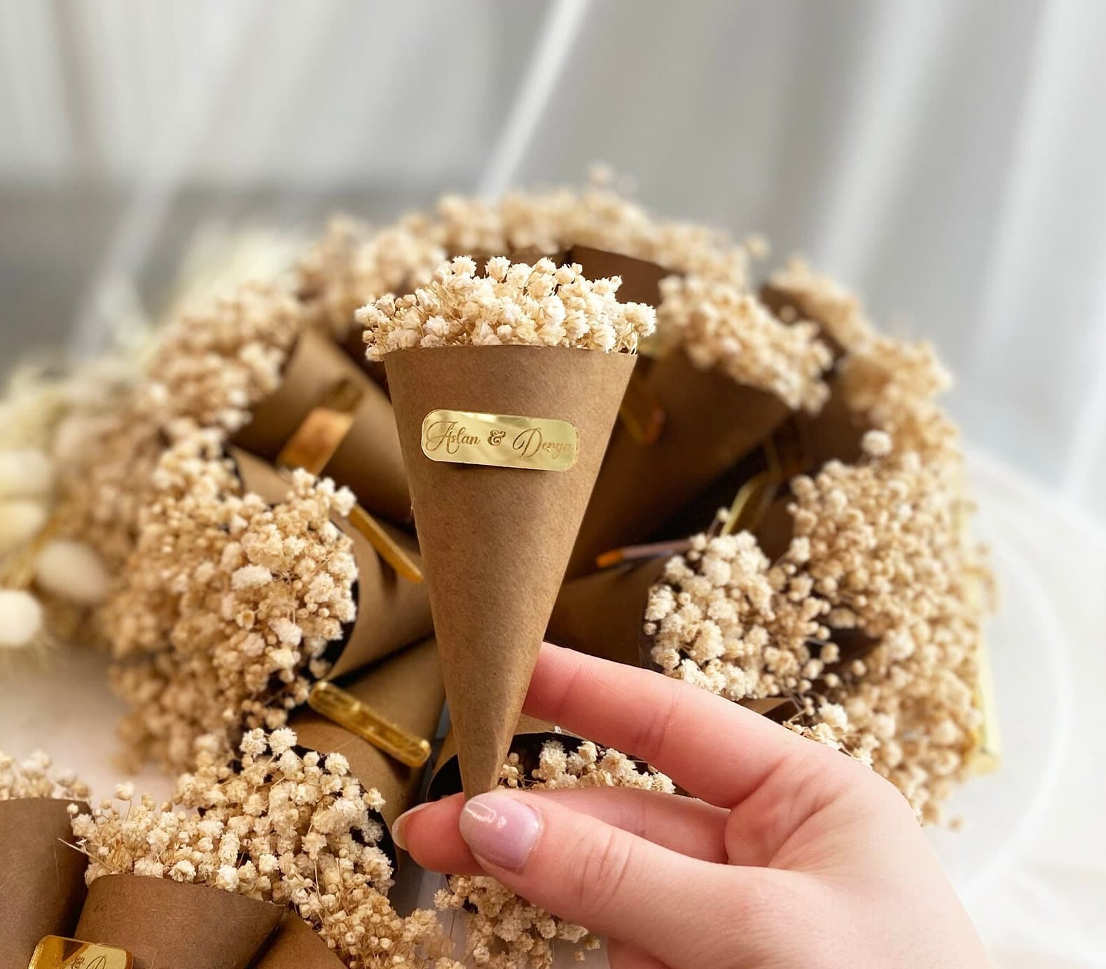 Personalized Magnet Favors: Rustic Dried Flower Bouquet, Wedding Baby Shower