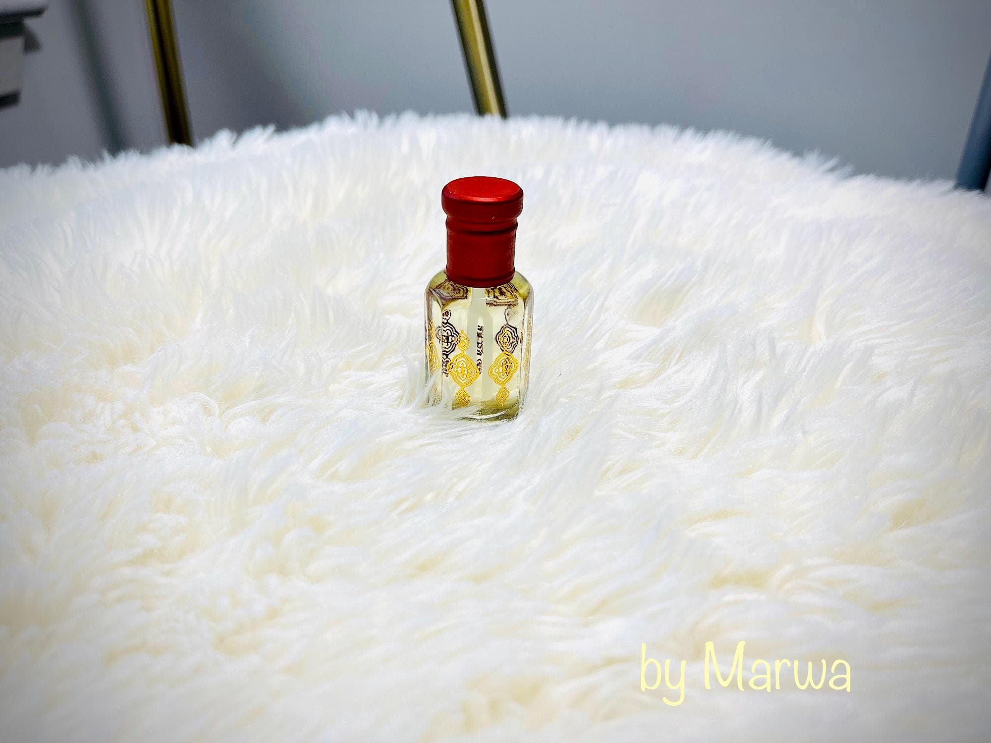 Unisex Majestic Imperial Perfume Oil by Marwa | Attar Oil | Alcohol-Free | Vegan & Cruelty-Free - image 5