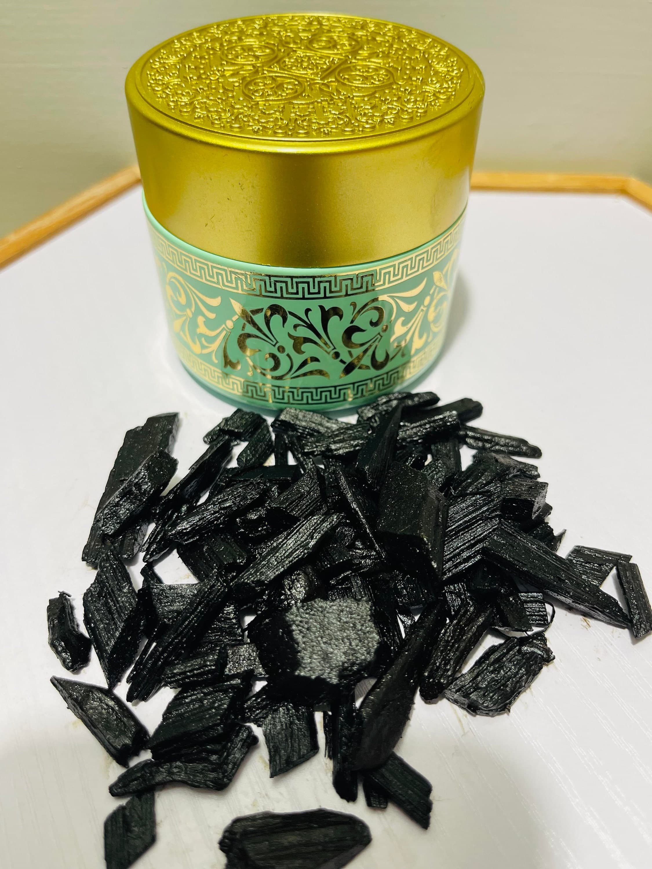 Oud Maliki Agarwood Chips – Premium Oudh Bakhoor for Home Fragrance | Natural Bukhoor Incense, Long-Lasting, Halal