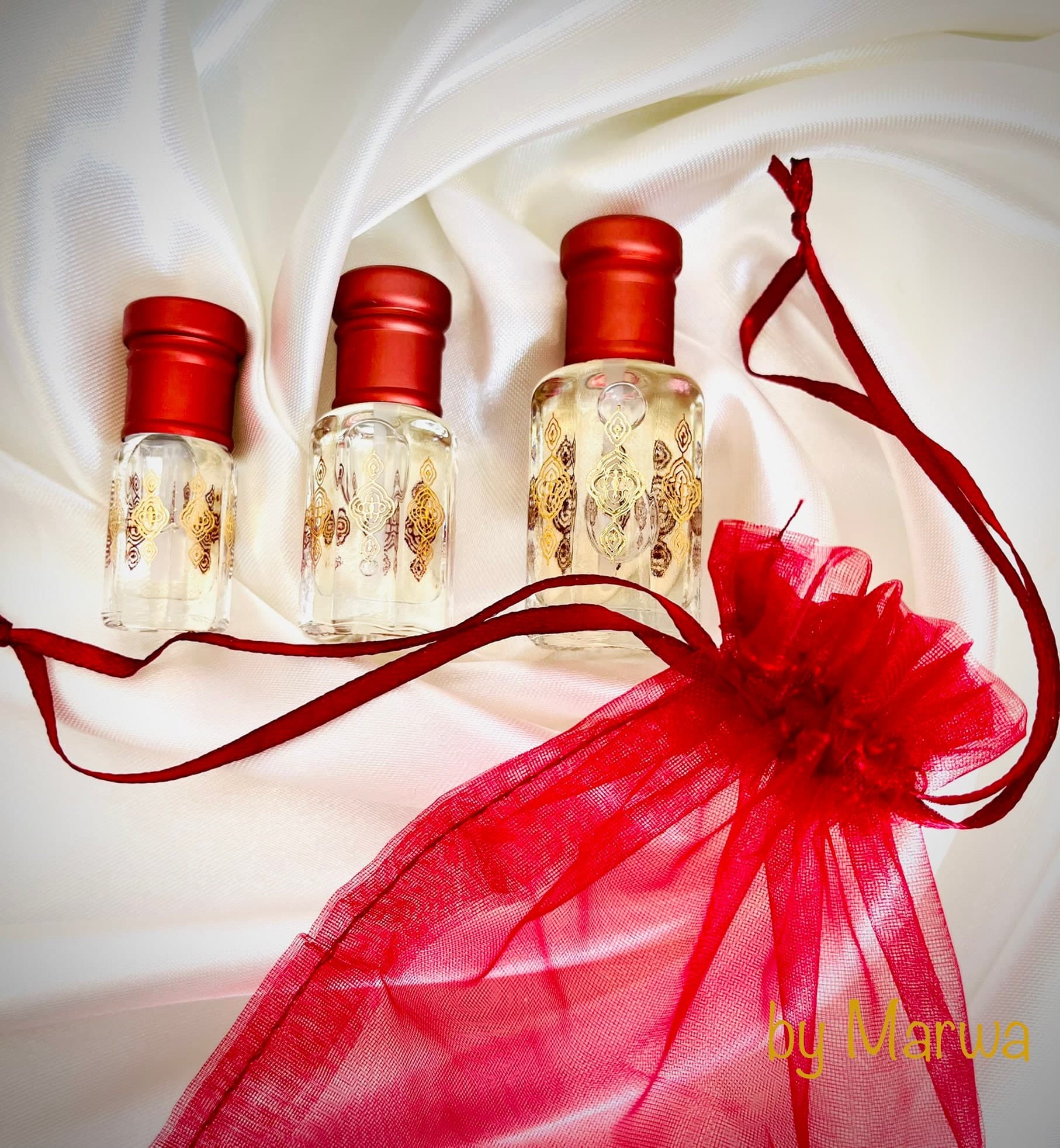 Rose Vanilla Perfume Oil: Floral Woody Scent, Alcohol-Free - image 3