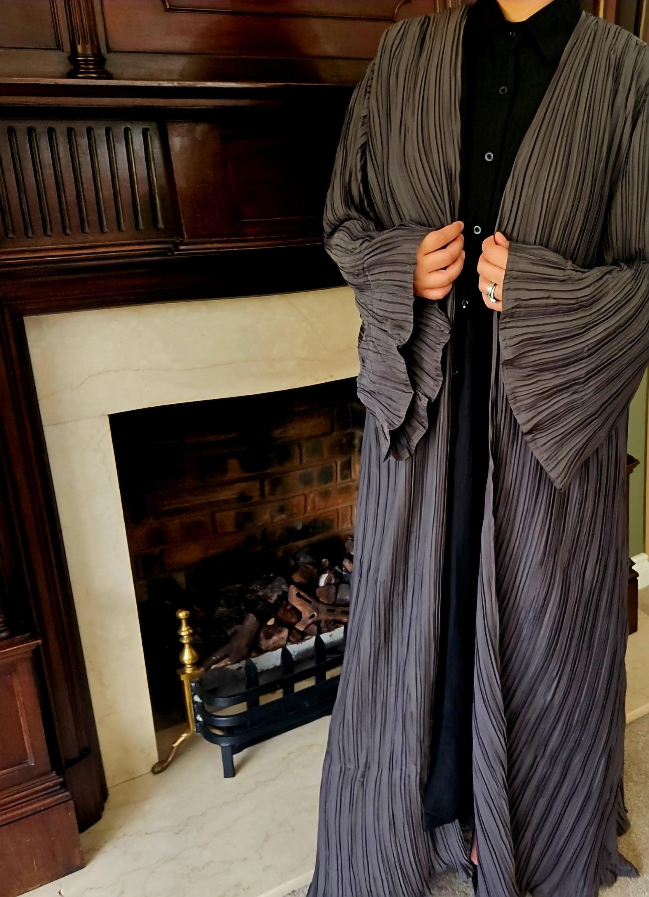 Abaya dubai black/ grey|casual abaya|  smart abaya | pleat abaya  |abaya gift | oversized overcoat| abaya dress | dubai abaya | gift
