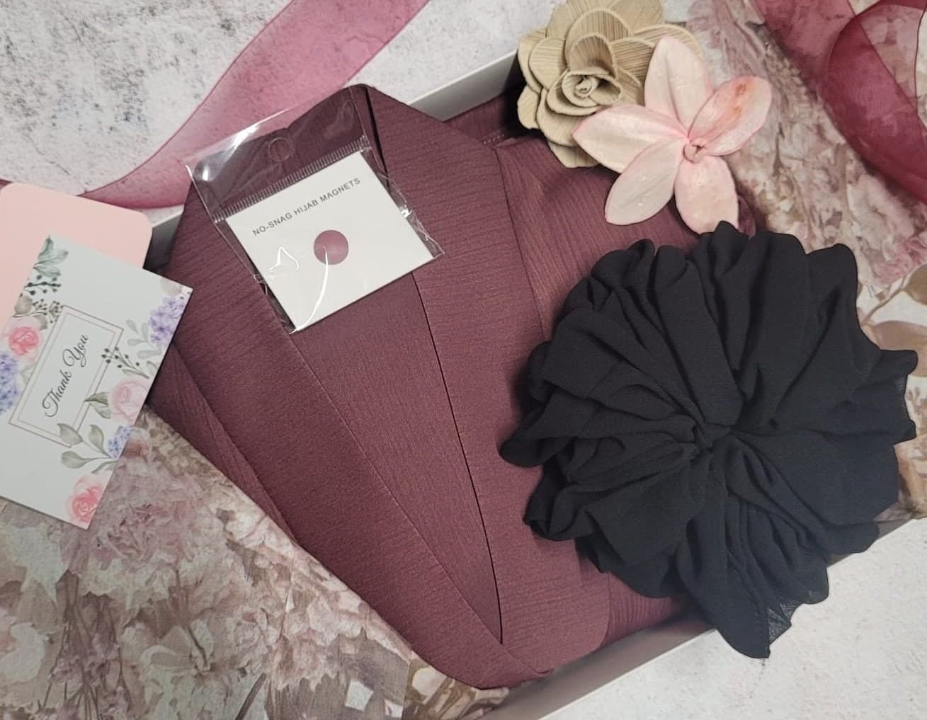 Abaya gift set hijab box gift for her undercap scarf scarves gift set personalised gift hijab magnet scrunchie