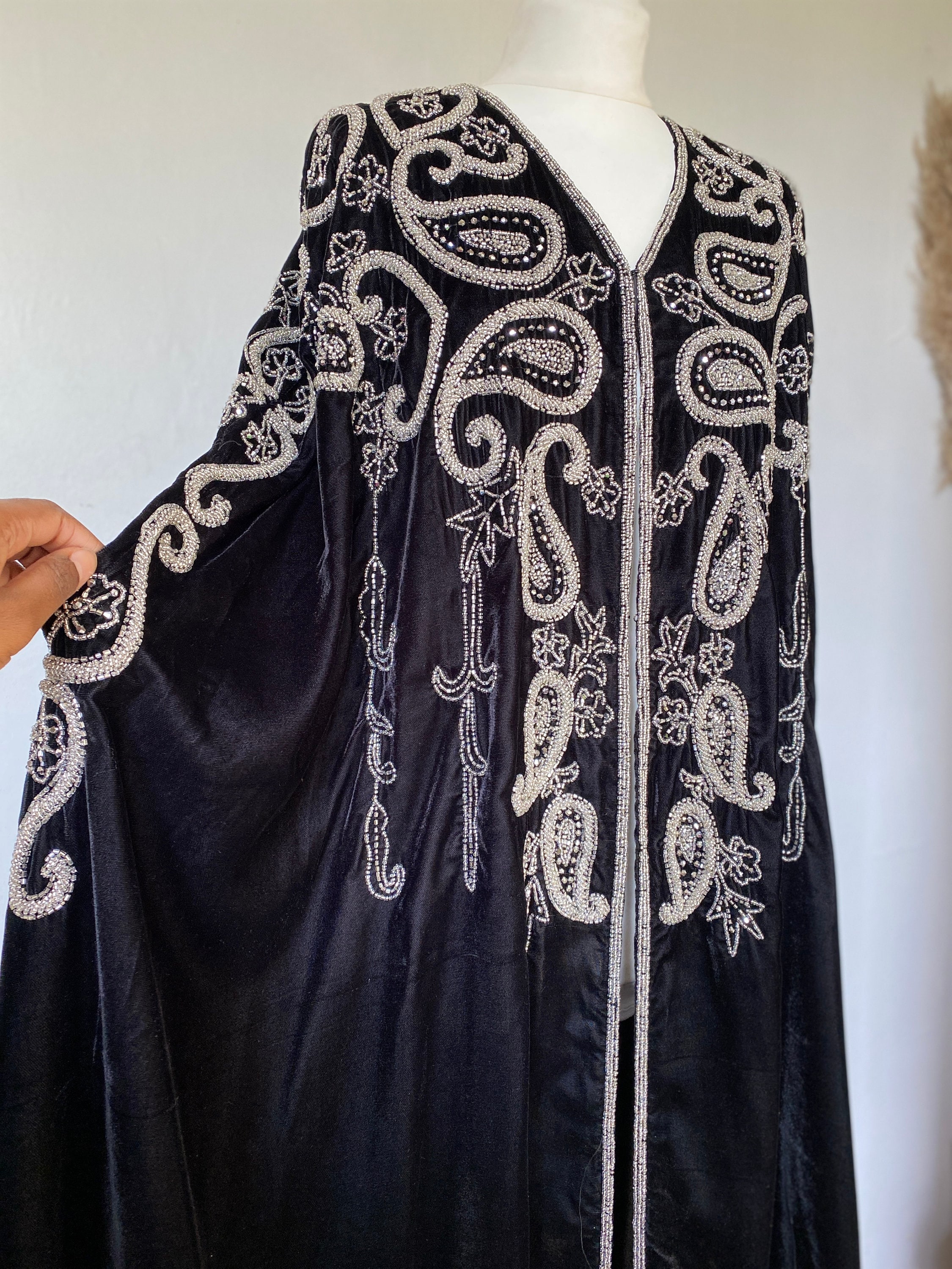 Velvet cape Abaya - image 3