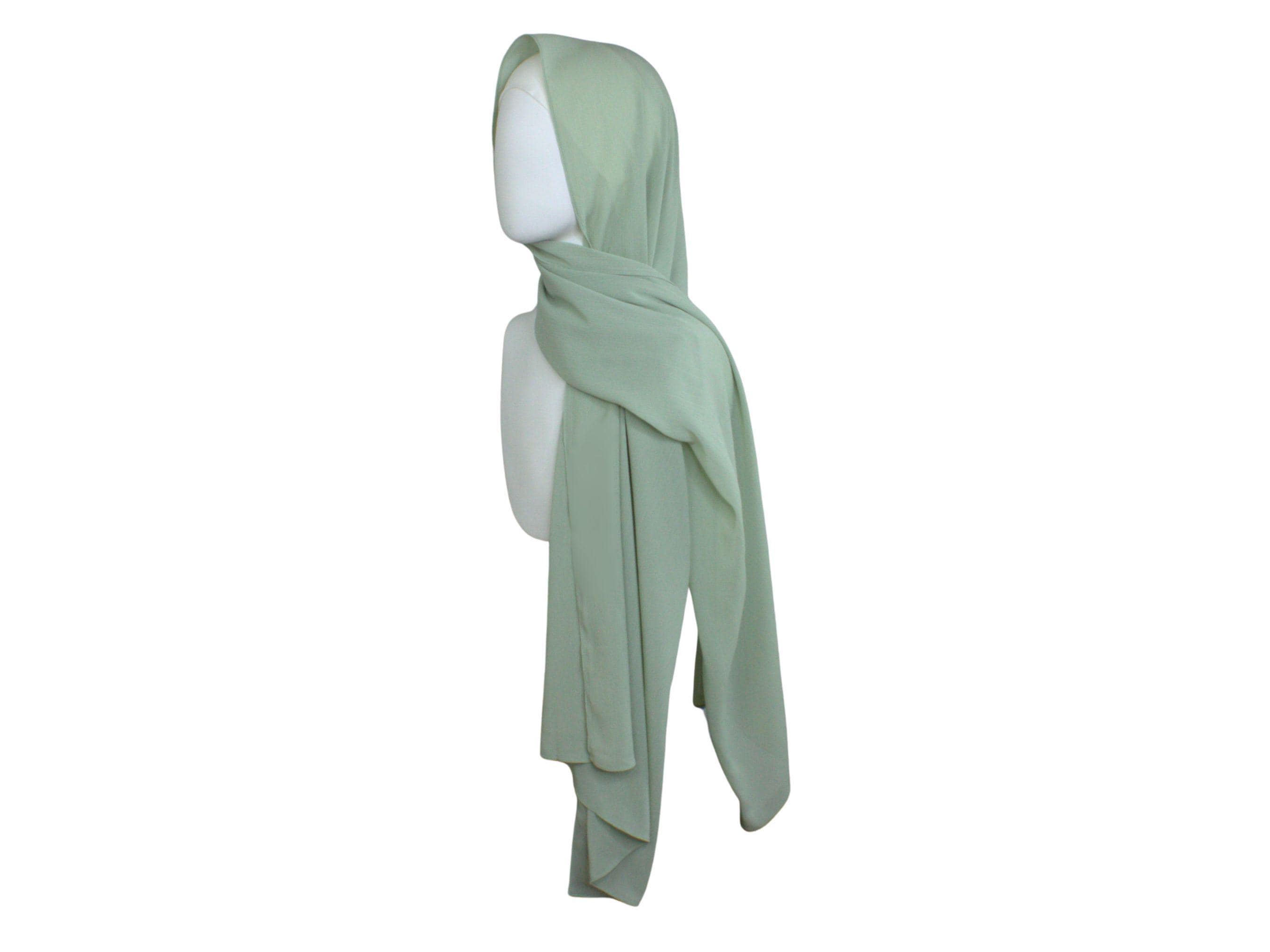 Pistachio green hijab in crinkle chiffon, ideal for everyday and all occasions | Lina Zibdeh