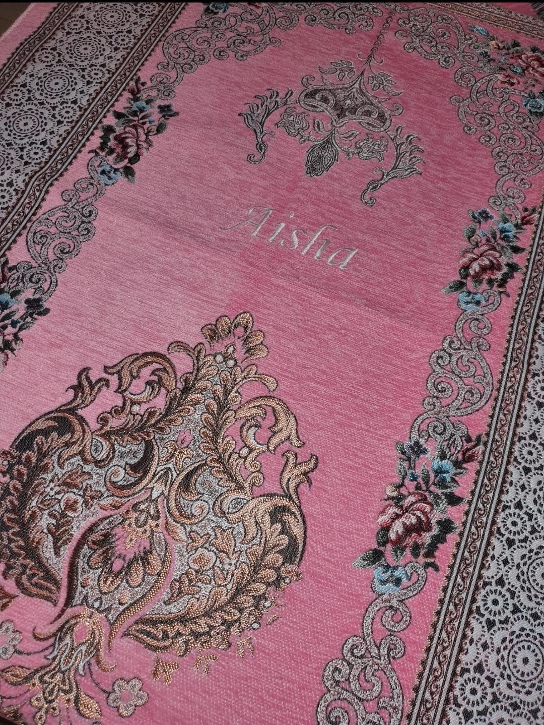Customised Islamic prayer mat, personalised prayer mat musallah, Arabic-style prayer rug, unique salah mat, janamaz Muslim gift idea pink - image 3