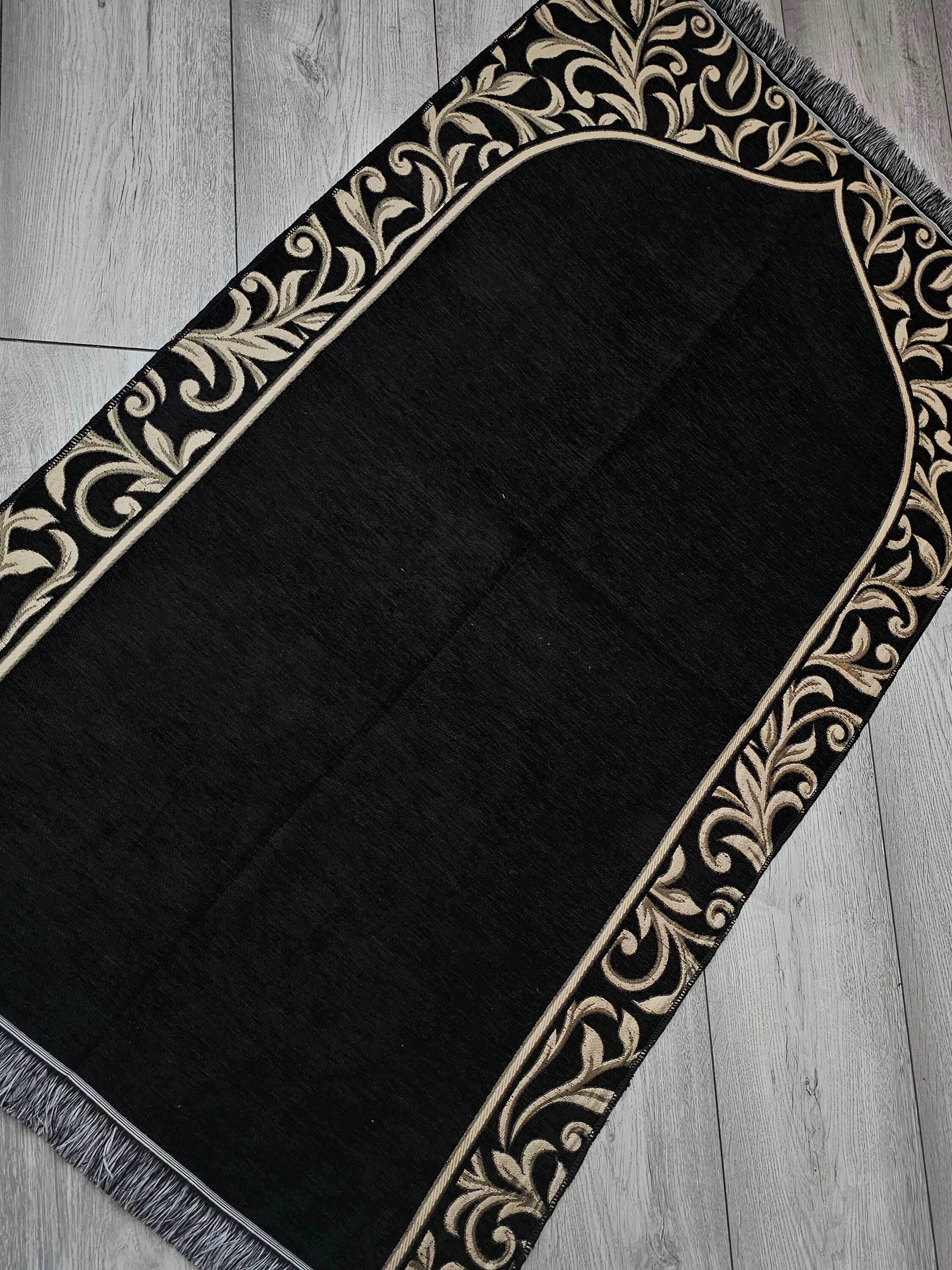 Personalised prayer mat, custom musallah, Islamic prayer rug with Arabic design, customised salah mat, janamaz gift - image 4