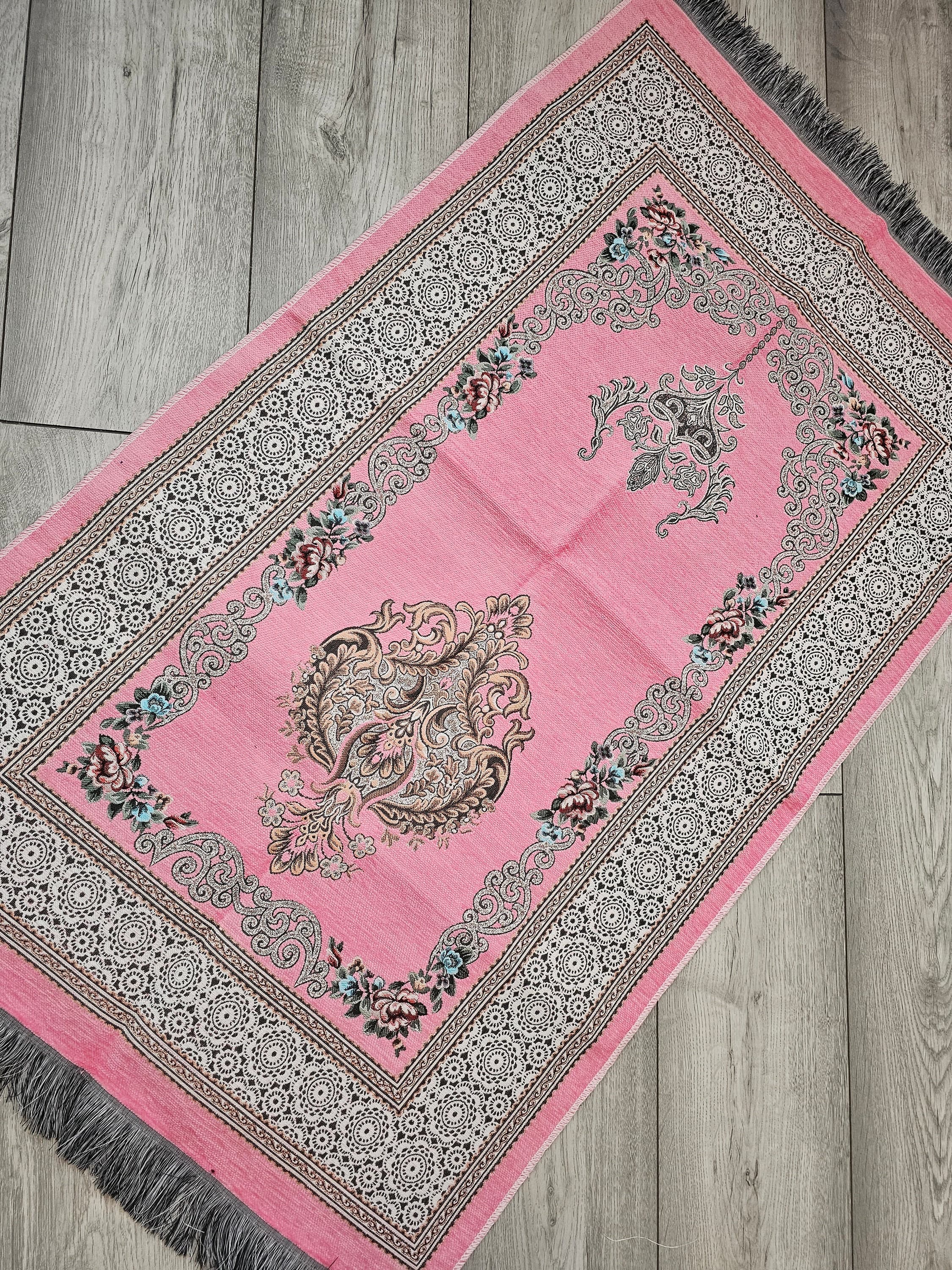 Customised Islamic prayer mat, personalised prayer mat musallah, Arabic-style prayer rug, unique salah mat, janamaz Muslim gift idea pink - image 5