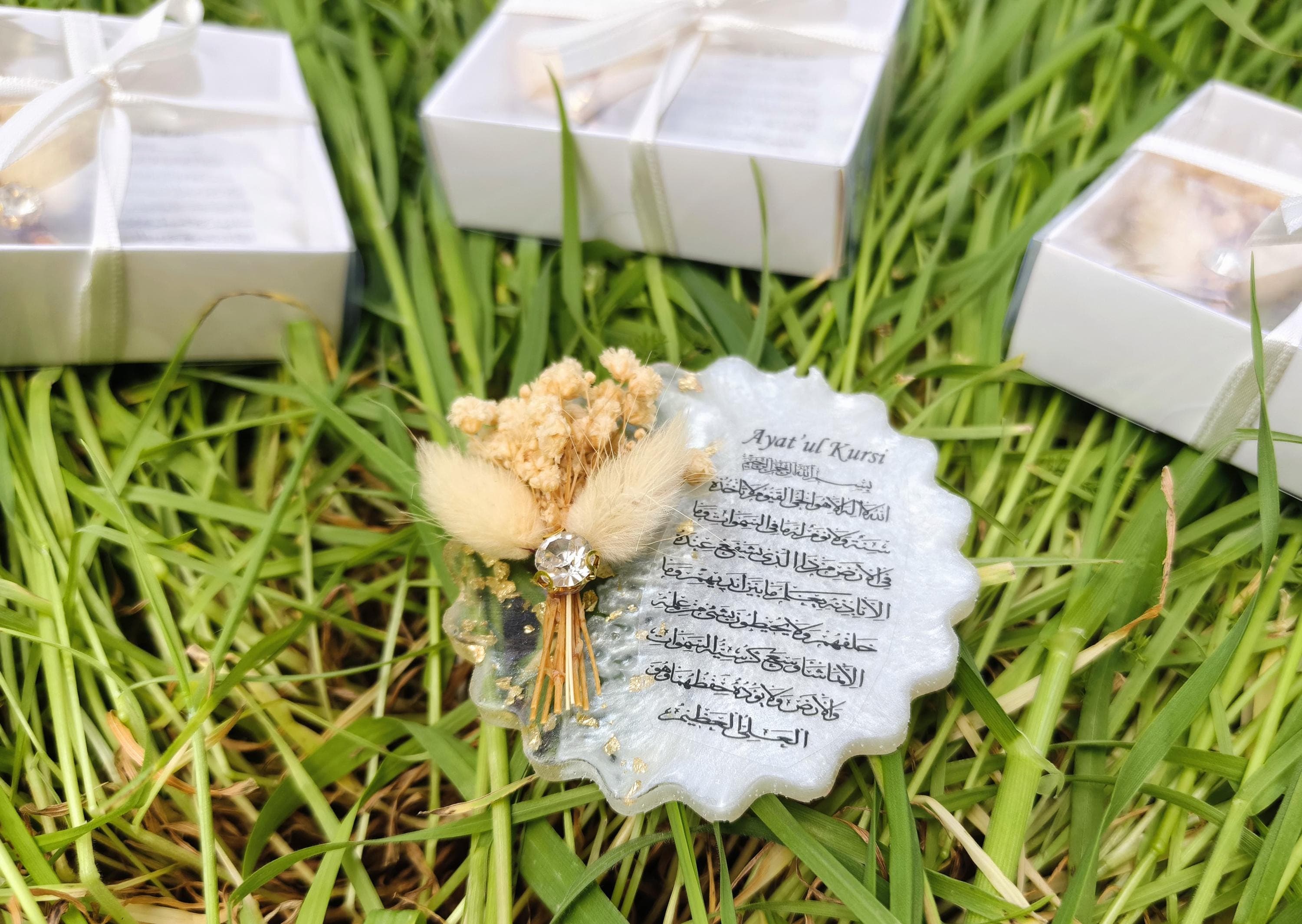 Epoxy Islamic Wedding Magnet Favors with Flowers | Wedding Favors