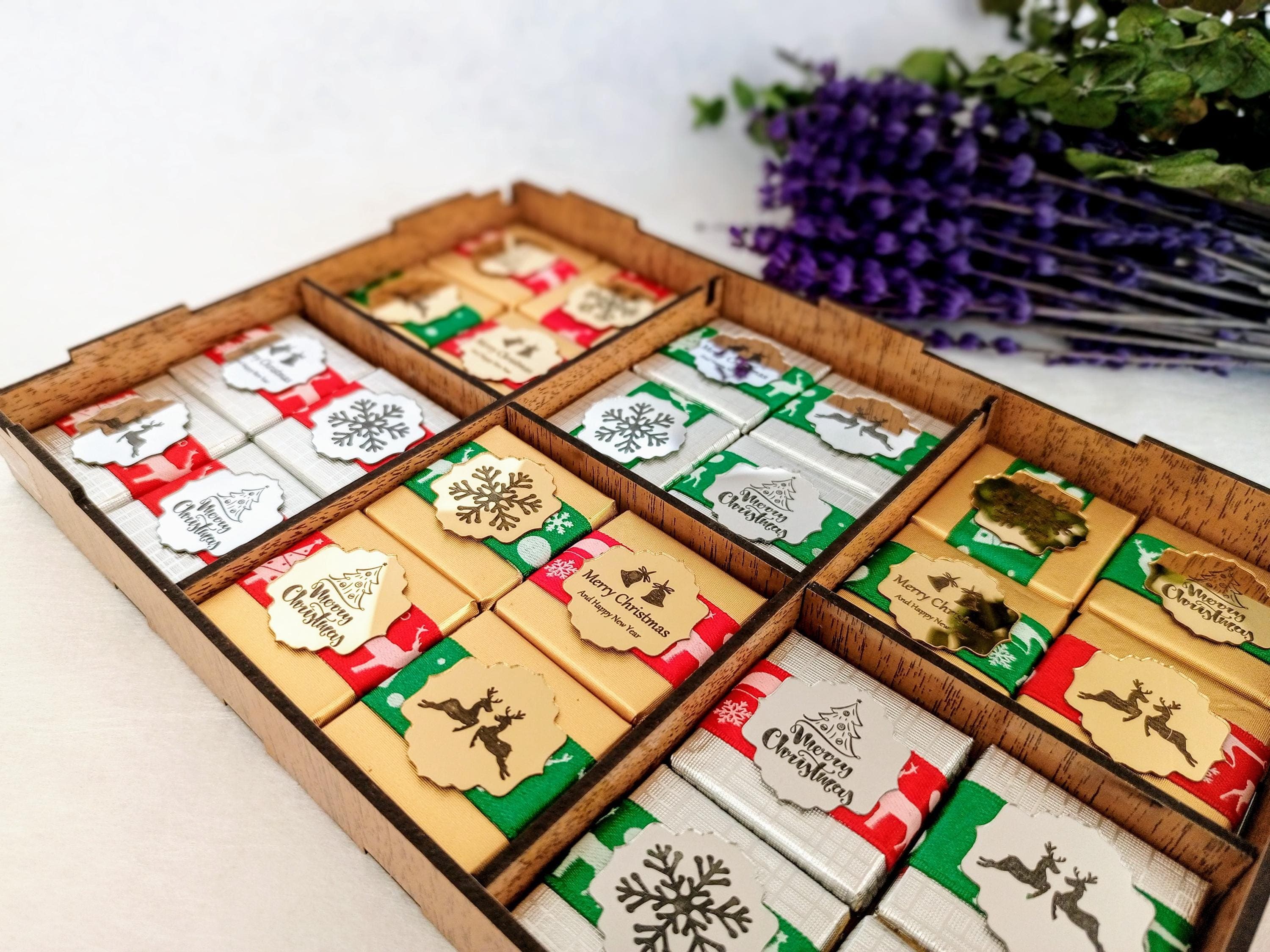 Christmas Chocolate Favors – Foil Wrapped Milk Chocolate, Wooden Box - image 5