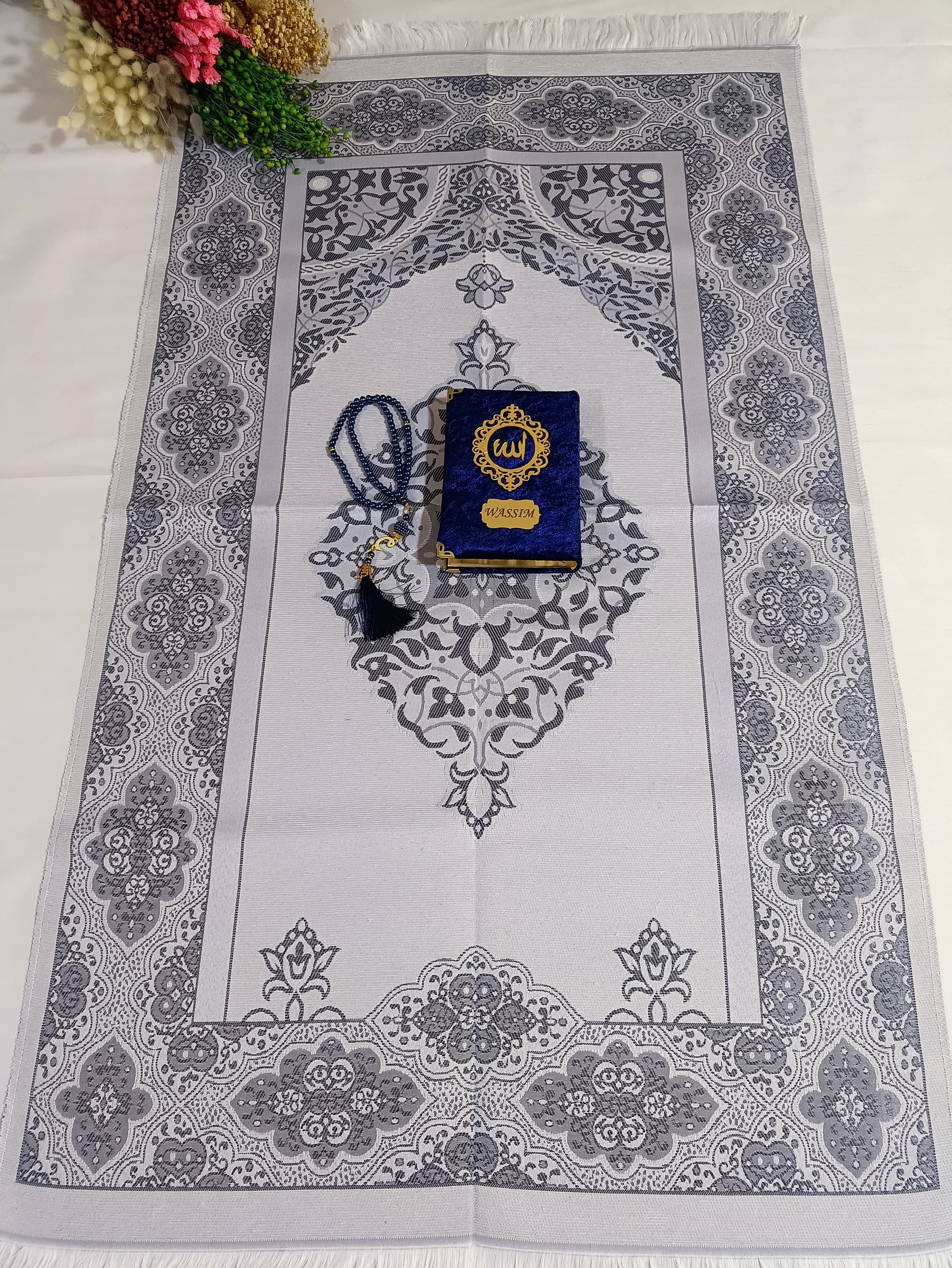 Personalized Prayer Mat Set | Quran, Tasbeeh, Velvet Yaseen Gift - image 4