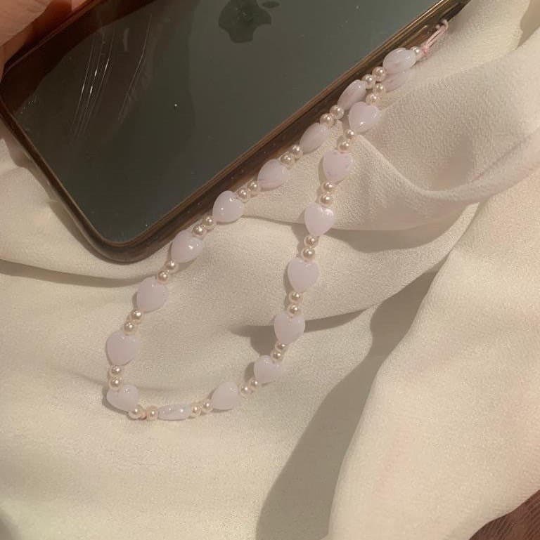 Pearl Heart Beaded Phone Strap - image 4