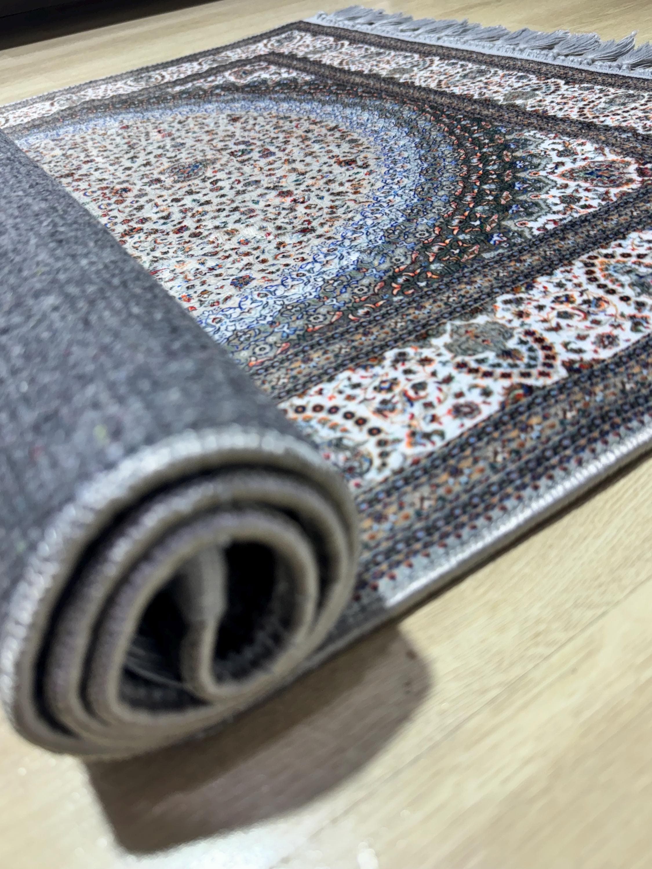 Gray Prayer Rug , Classic Medallion, Soft Silk-Touch Carpet, Non-Slip , Sejadah , Janamaz - Bamboo - image 5