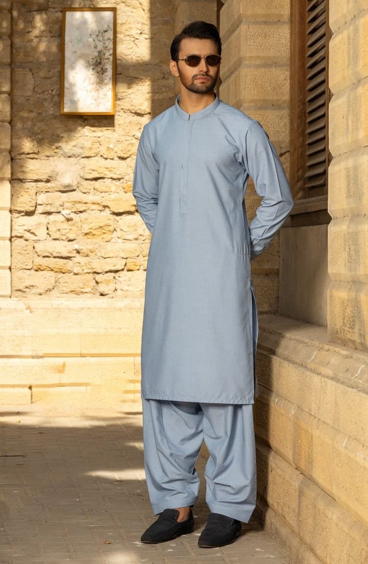 Purple Pathani Suit for Men: Traditional Kurta Pajama - image 4