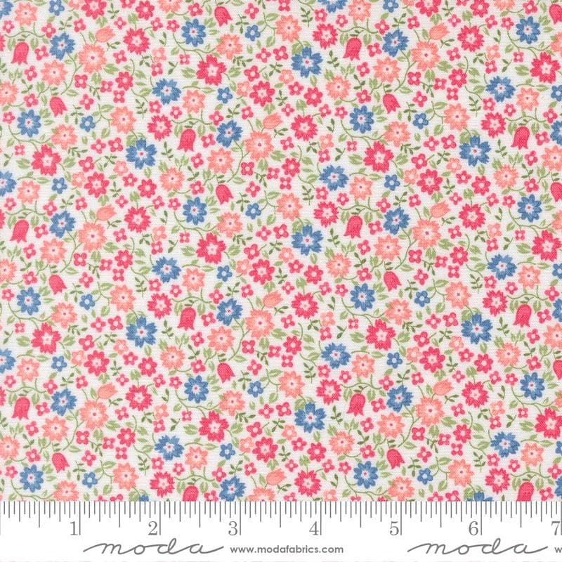 Cat Named Stitch- Cream- 55342 11- Moda Fabrics by Camille Roskelley