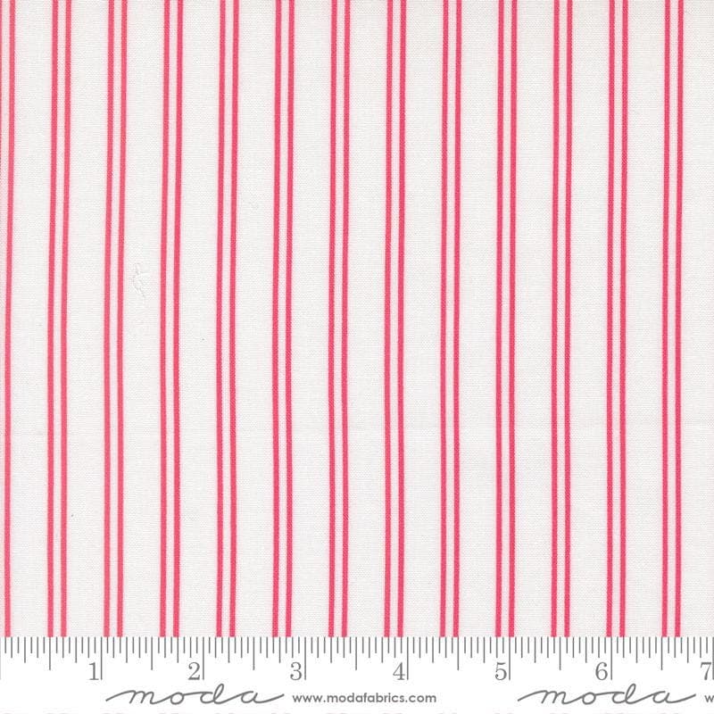 Cat Named Stitch- Cream Rosie- 55344 11- Moda Fabrics by Camille Roskelley