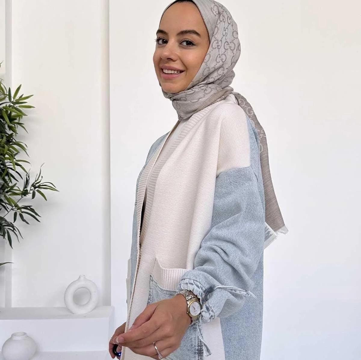 Elegant Double Pocket Design Cardigan for Women – Comfortable Knitwear, Casual and Chic Layer for All Seasons, Perfect Gift Idea, (KH-1879)