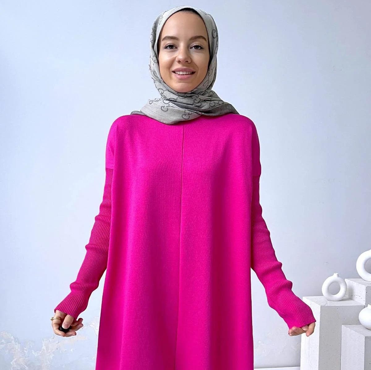 Fuchsia Mercerized Tunic for Women–Elegant Fuchsia Knitwear with Long Sleeves, Oversized Fit,Perfect for Casual and Formal Outfits,(KH-1747)