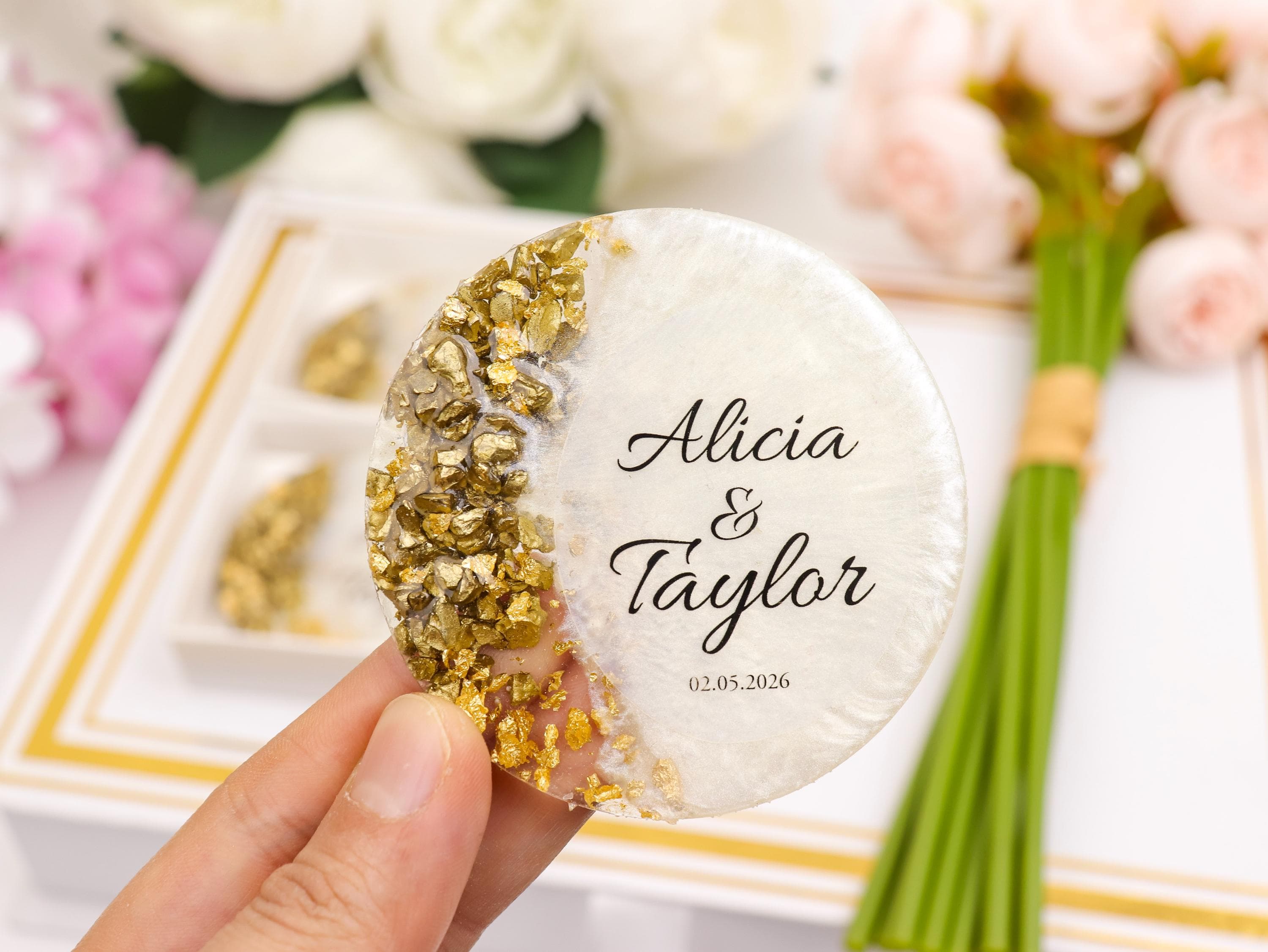 Personalized Epoxy Magnet Favor, Wedding Guest Gift, Engagement Souvenir, Custom Resin Detail