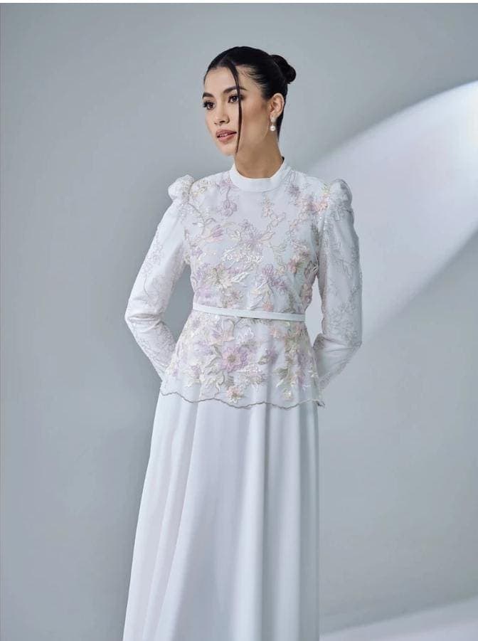 Elegant Modest Long Dress with Lace Embroidery, Bridesmaid Gala Dinner Dress, Kebaya Style Evening Gown, Muslimah Occasion Wear, Custom Fit - image 4