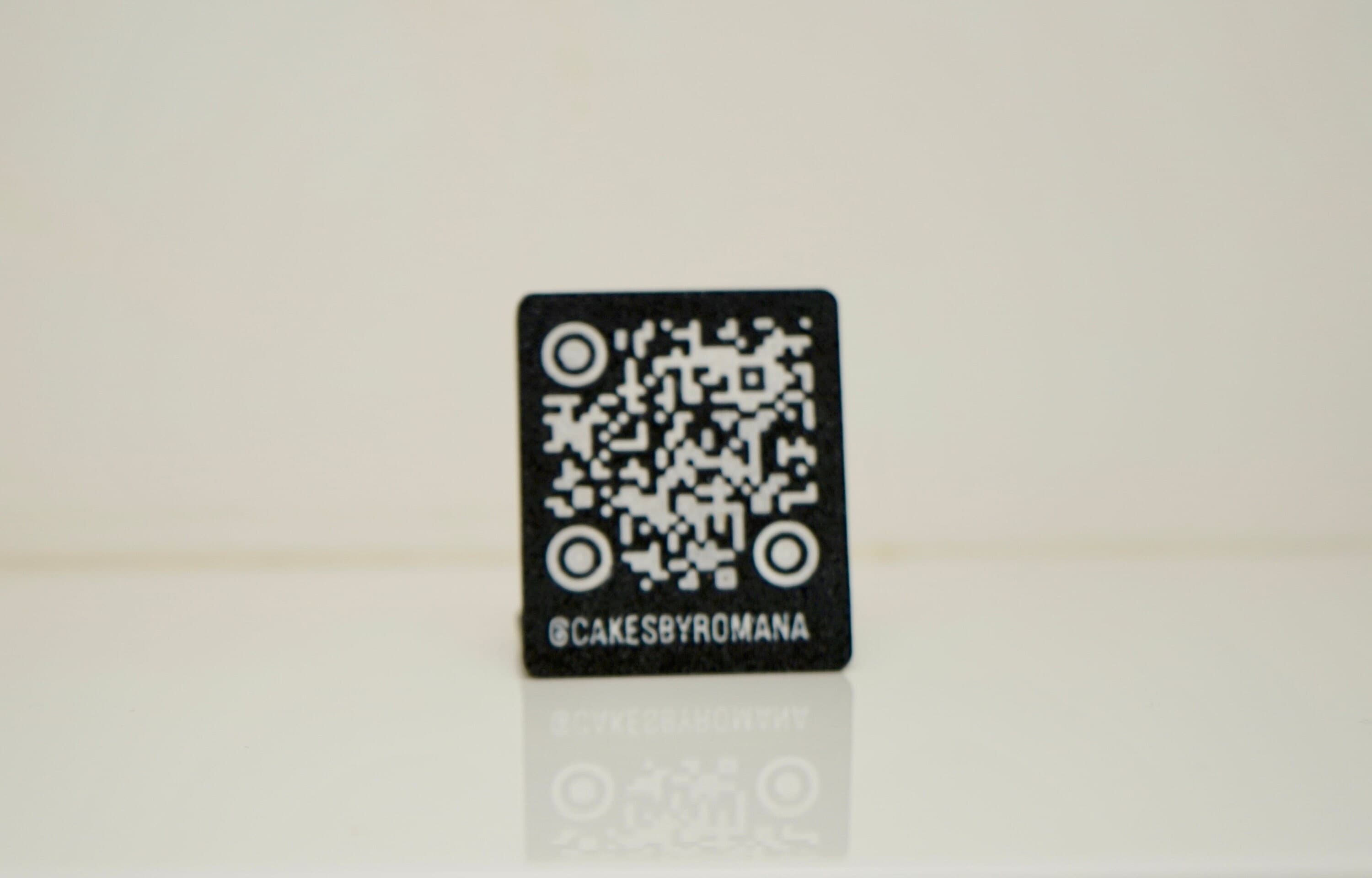 Custom QR Code Stand - Elegant Display for Your Business