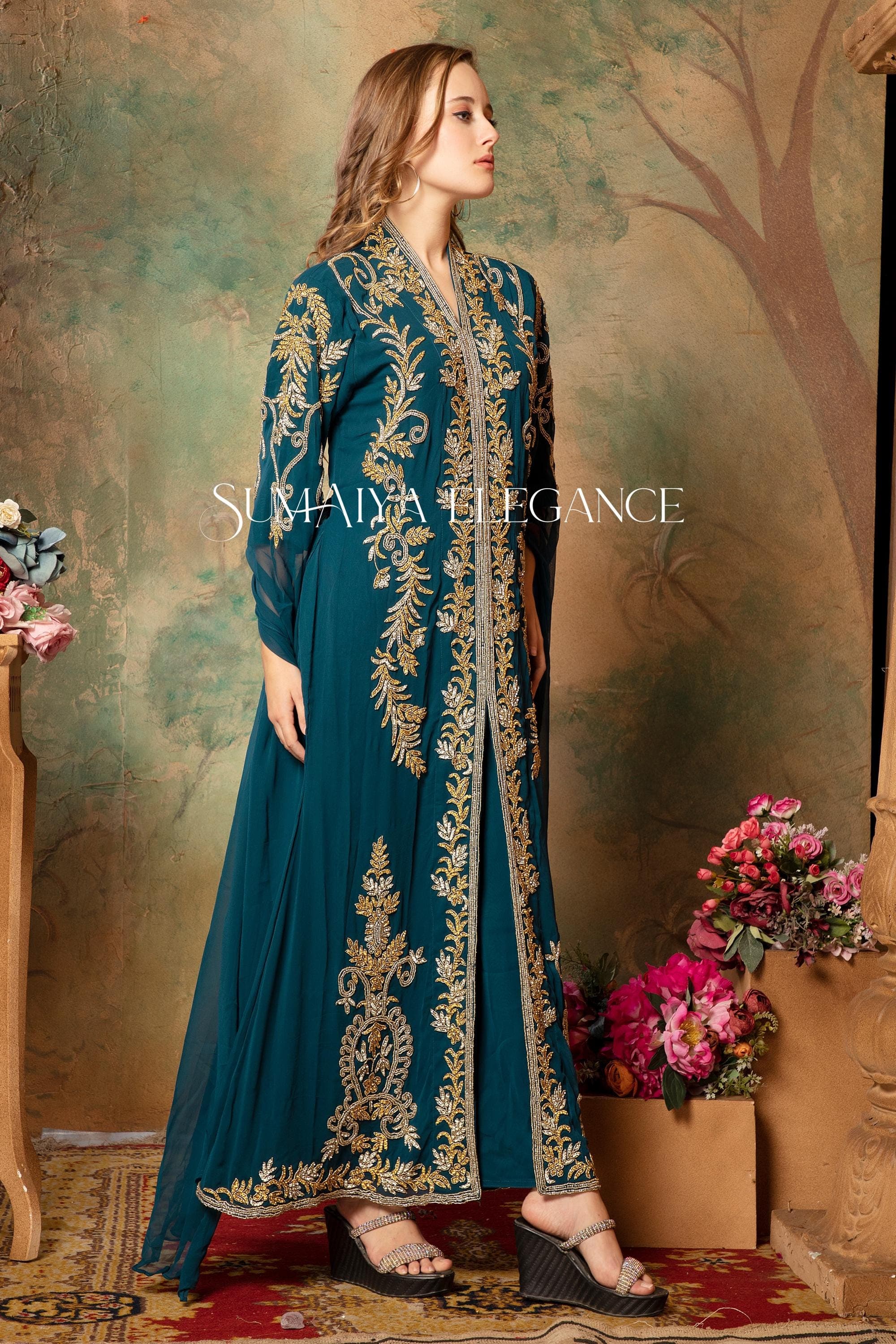 Moroccan Kaftan Farasha: Arabic Wedding Dress with Head Scarf - image 4