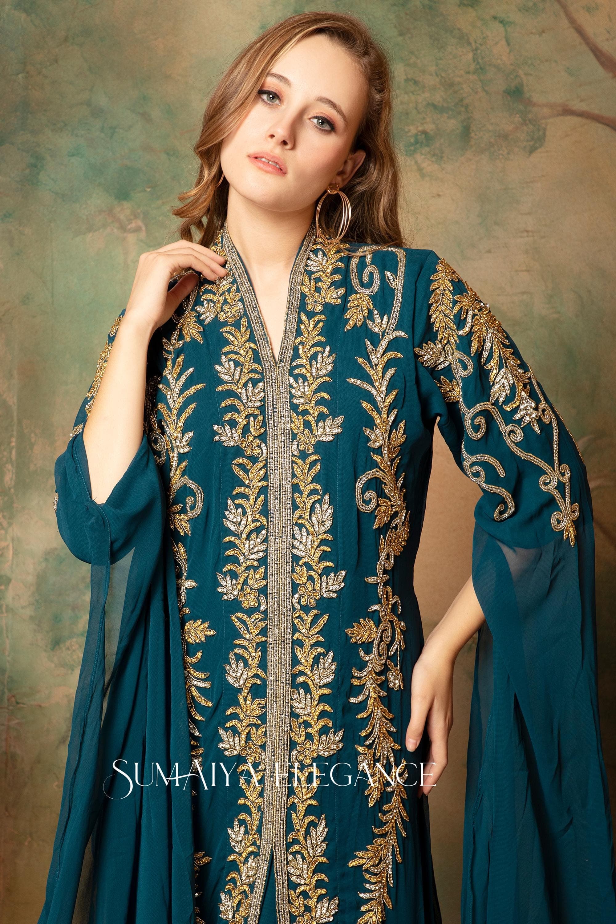Moroccan Kaftan Farasha: Arabic Wedding Dress with Head Scarf - image 3