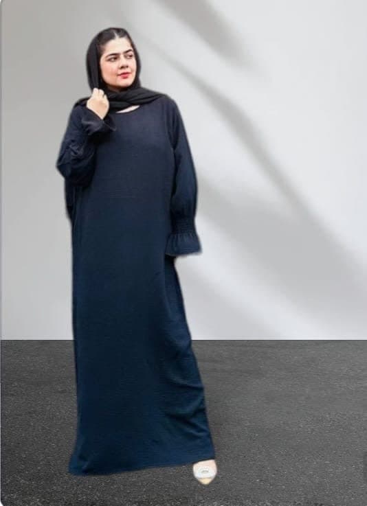 Crepe Abaya with Shearing Sleeves and Pockets - image 4