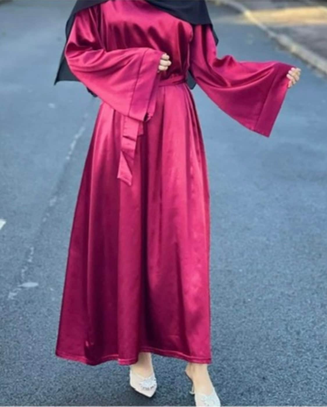 Satin abaya with flare sleeves and belt - image 3