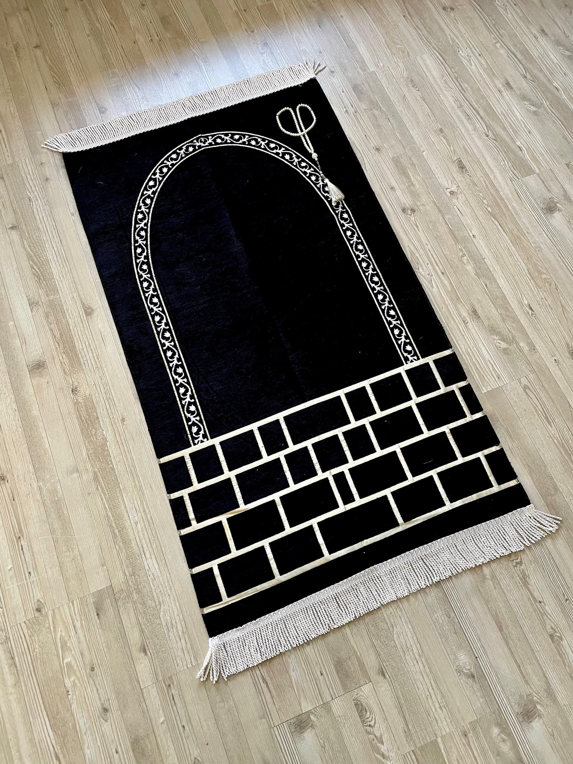 Personalized Black Prayer Rug: Chenille Islamic Gift - image 3