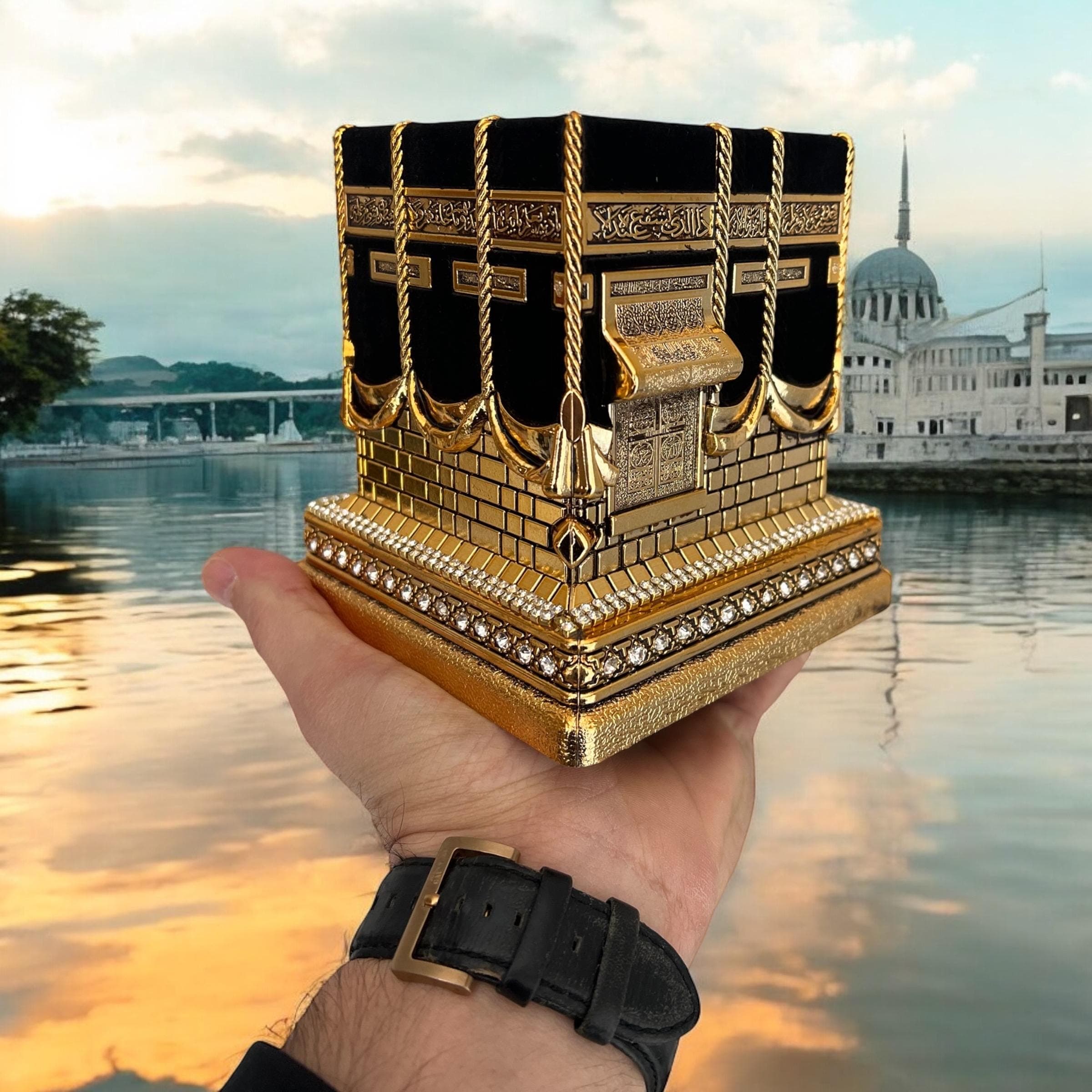 Lux Kaaba Figurine: Islamic Home Decor, Hajj, Umrah, Islamic Gift - image 3