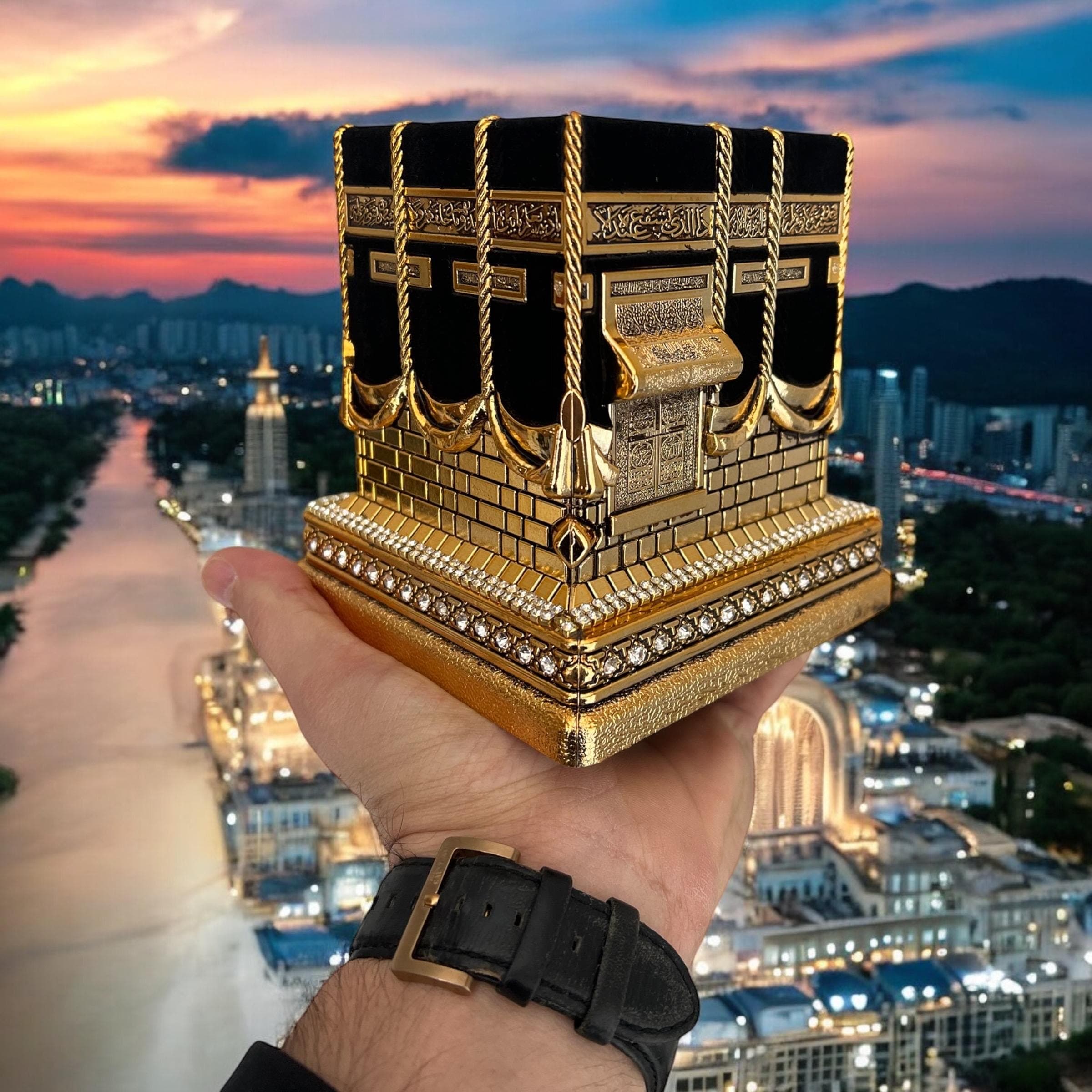 Lux Kaaba Figurine: Islamic Home Decor, Hajj, Umrah, Islamic Gift - image 5