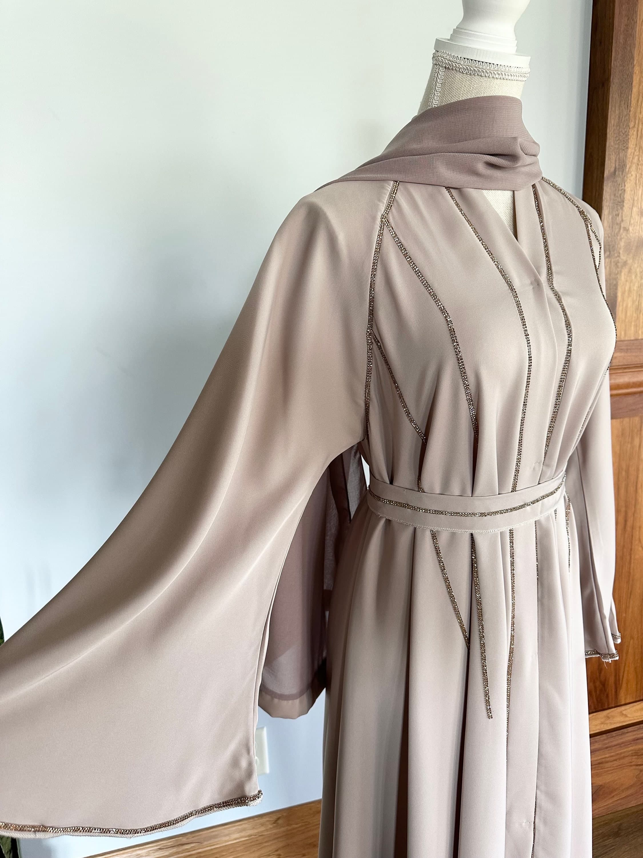 Light Pink Modest Dubai Abaya, Women's Abaya - image 4