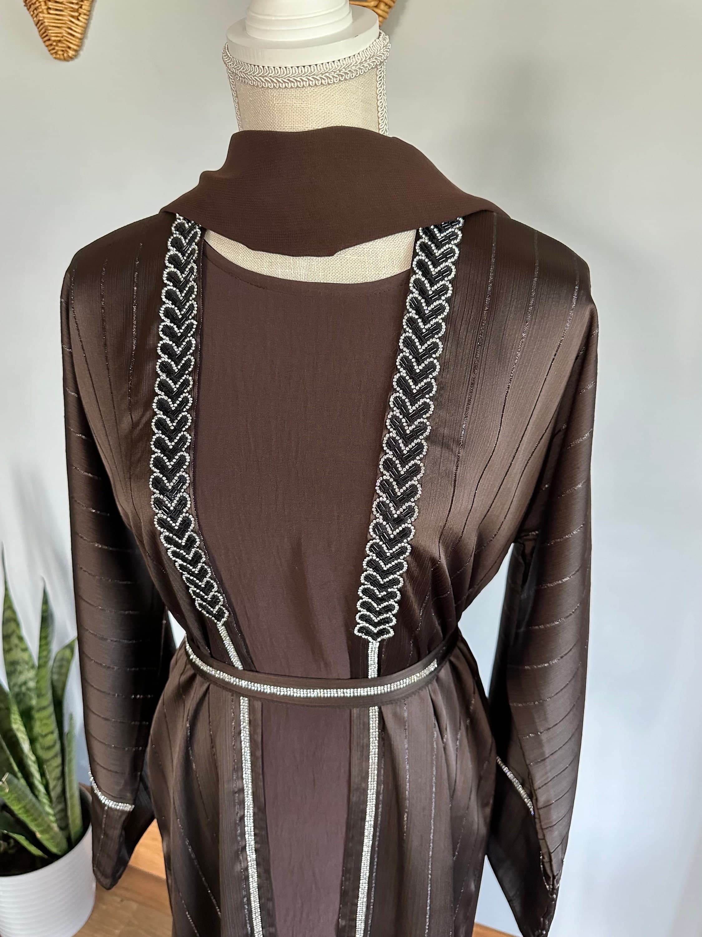 Dark Brown Embellished Abaya: Modest Dubai Style, 4-Piece Set - image 3