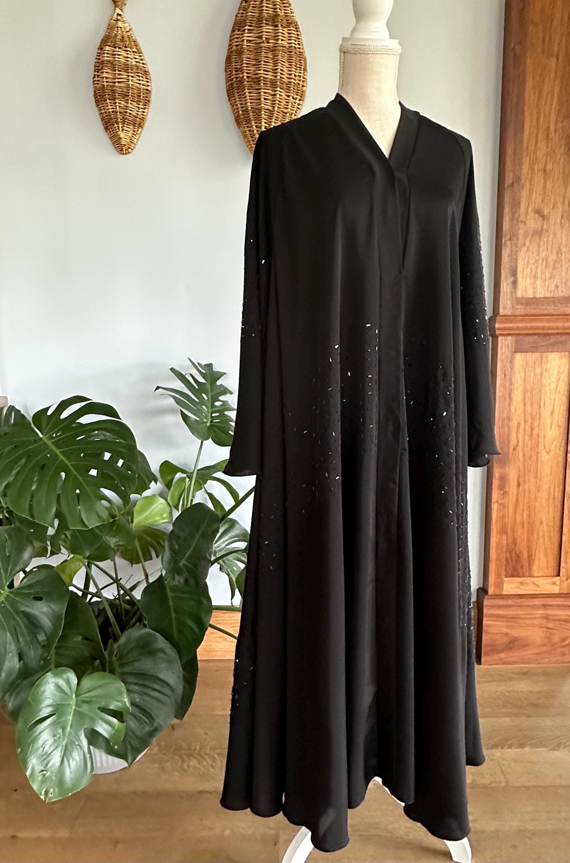 Black Beaded Dubai Abaya, Matching Belt & Headscarf - image 5