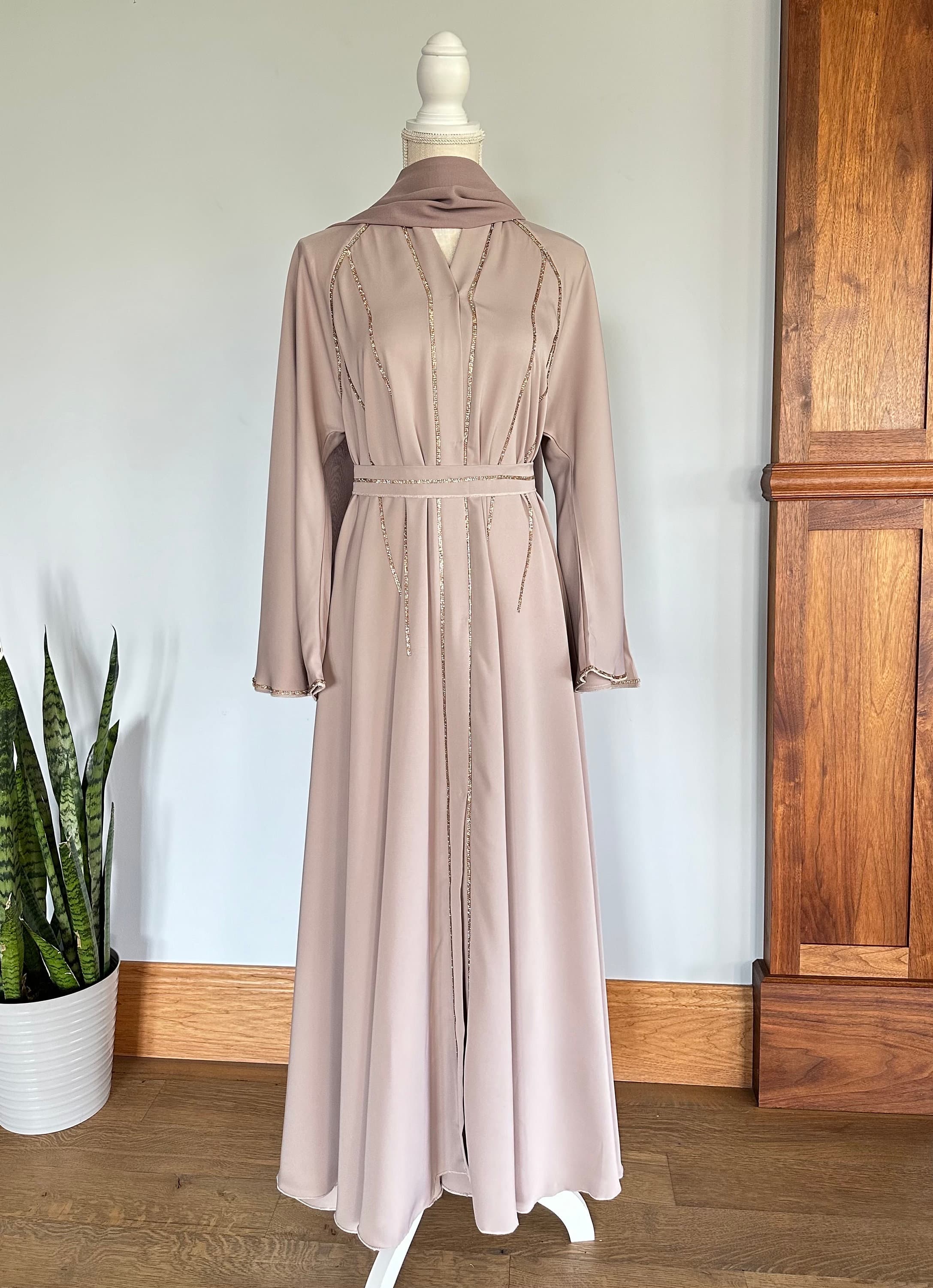 Light Pink Modest Dubai Abaya, Women's Abaya