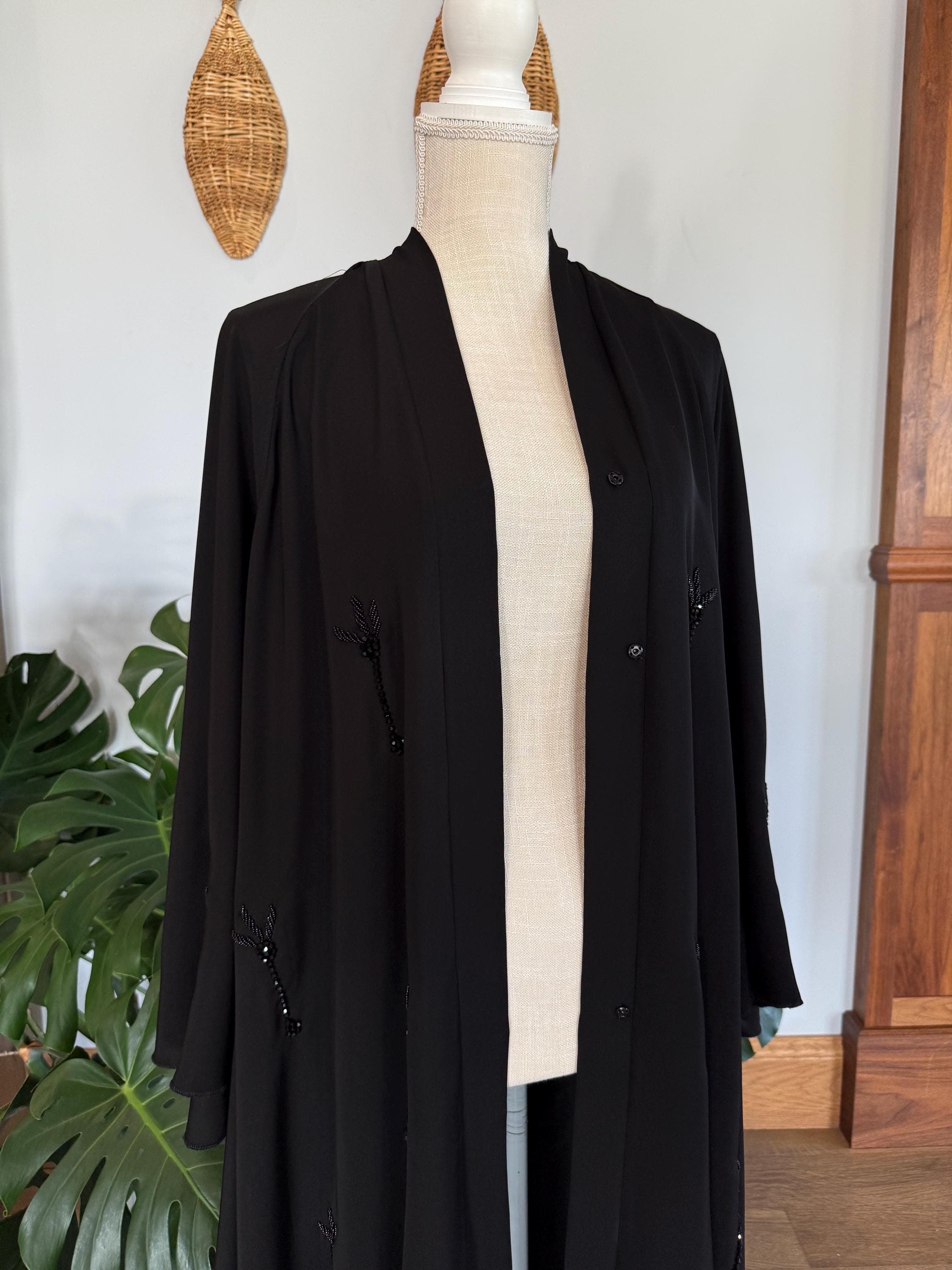 Black Palm-Embellished Abaya with Belt & Headscarf - image 3