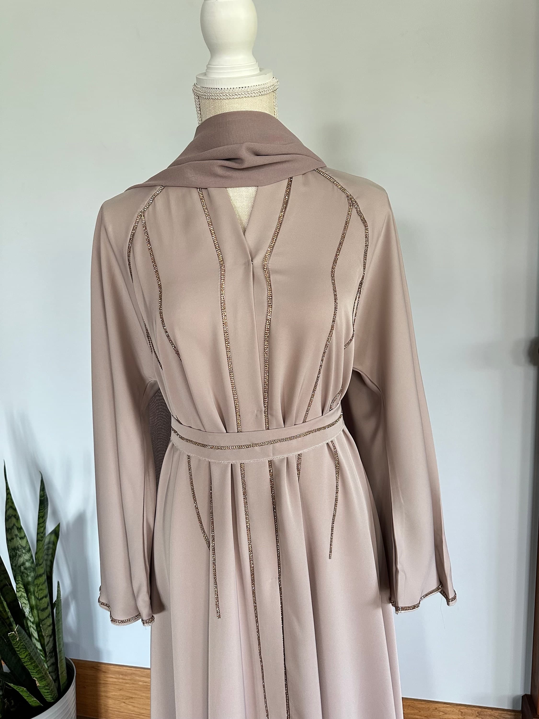 Light Pink Modest Dubai Abaya, Women's Abaya - image 3