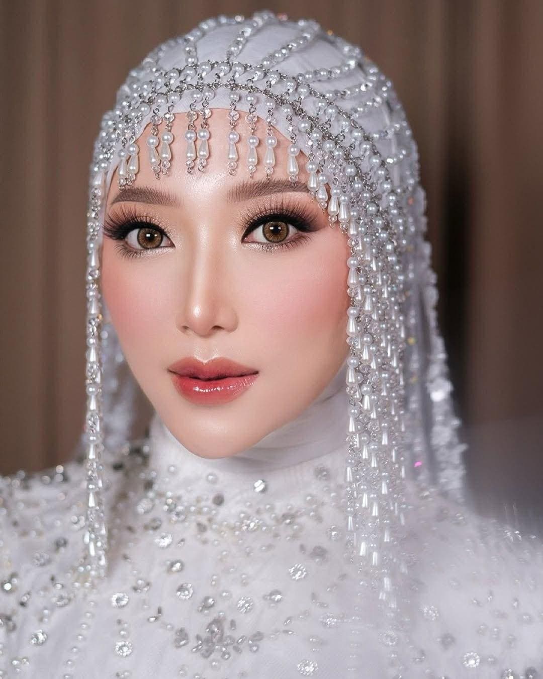 Handmade Pearl Crystal Bridal Headpiece: Elegant Muslim Wedding Hijab