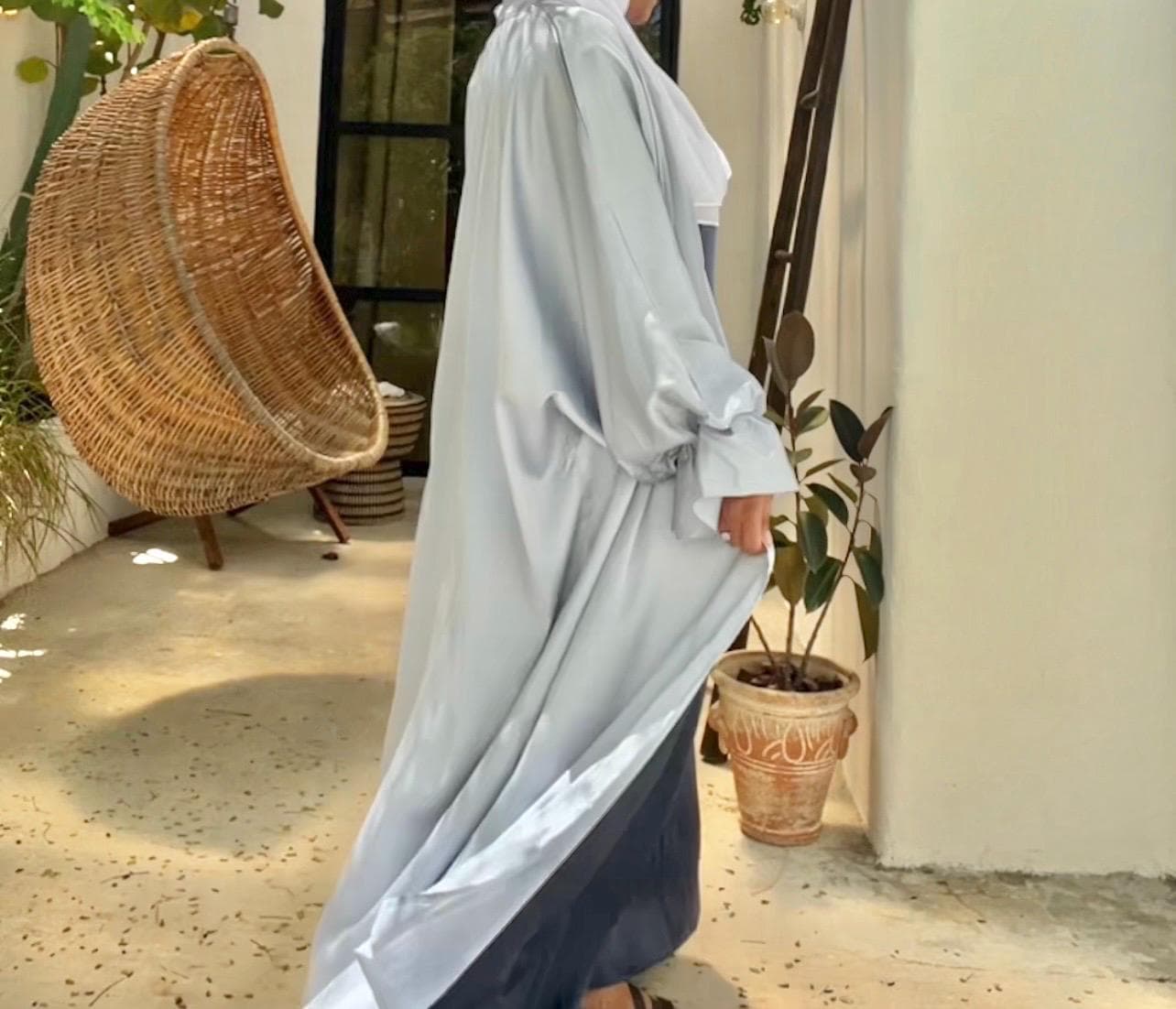 Layla Gray Open Abaya - image 5