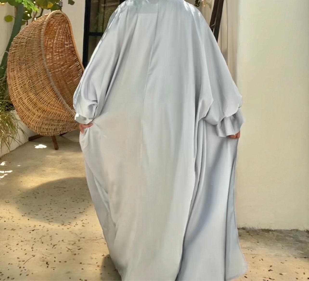 Layla Gray Open Abaya - image 4