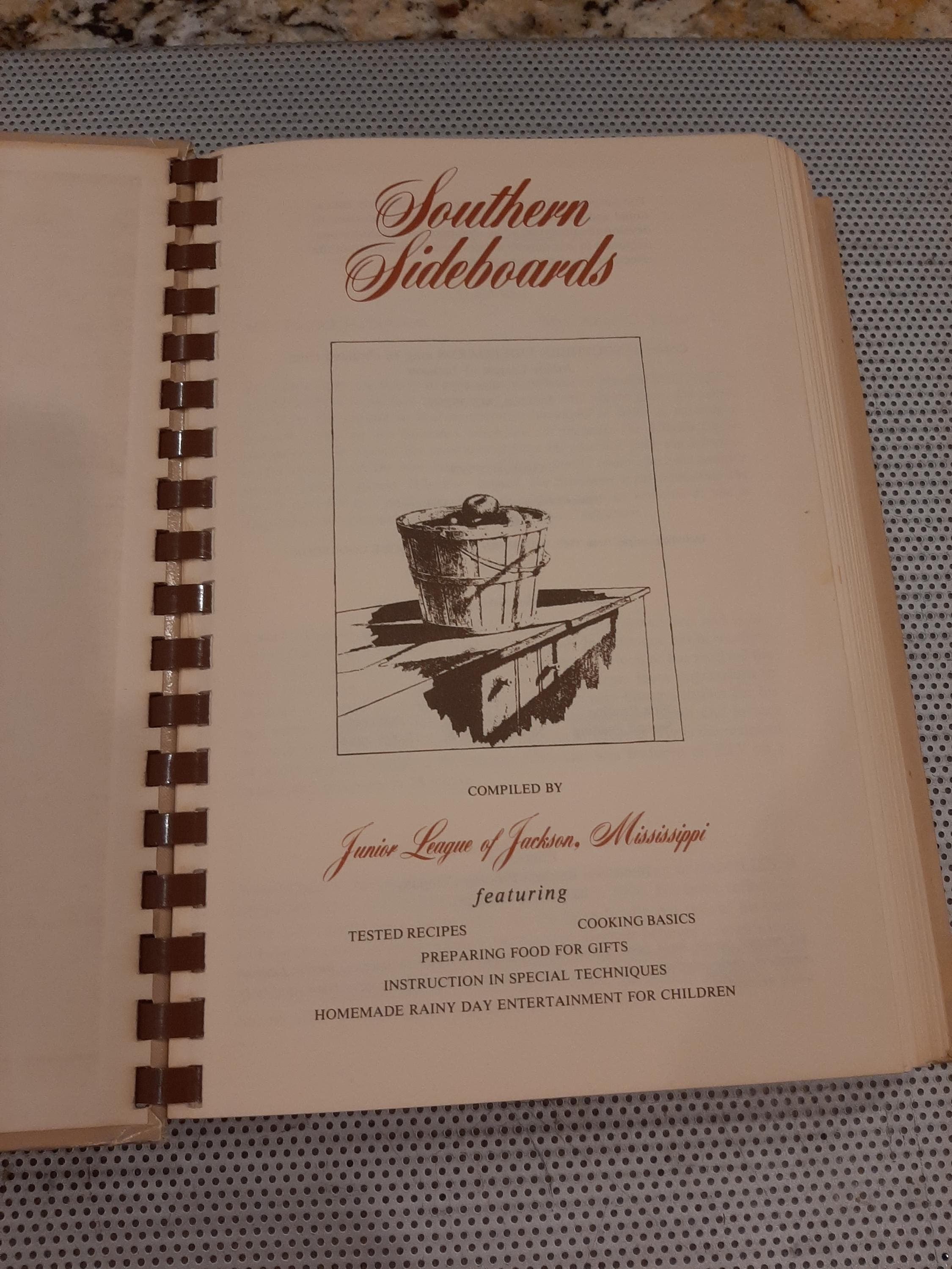Vintage 1978 Jackson Mississippi Junior League Cookbook Southern Recipes - image 4