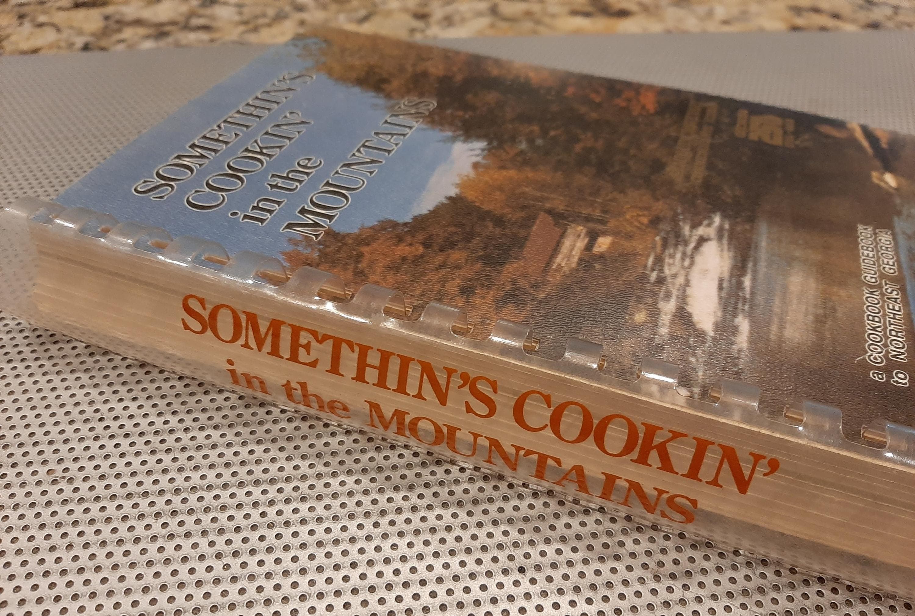 Something's Cooking in the Mountains Georgia Softcover Cookbook Southern Cooking John LaRowe 1983 - image 4