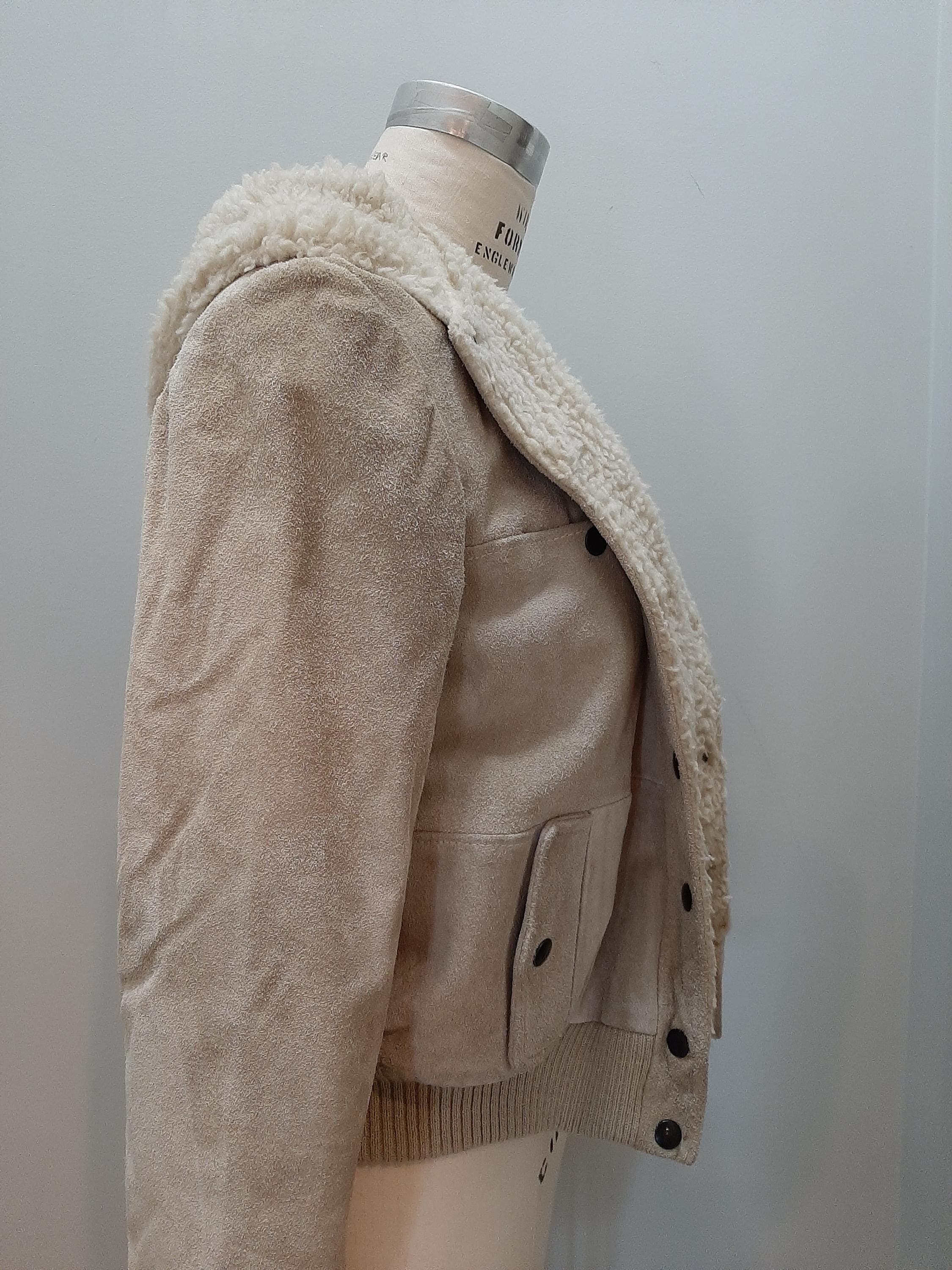 Bomber Jacket - Women's Size S Foxmoor Genuine Suede Leather Tan Vintage 1990s Shearling Leather Sherpa Pockets Snaps - image 3