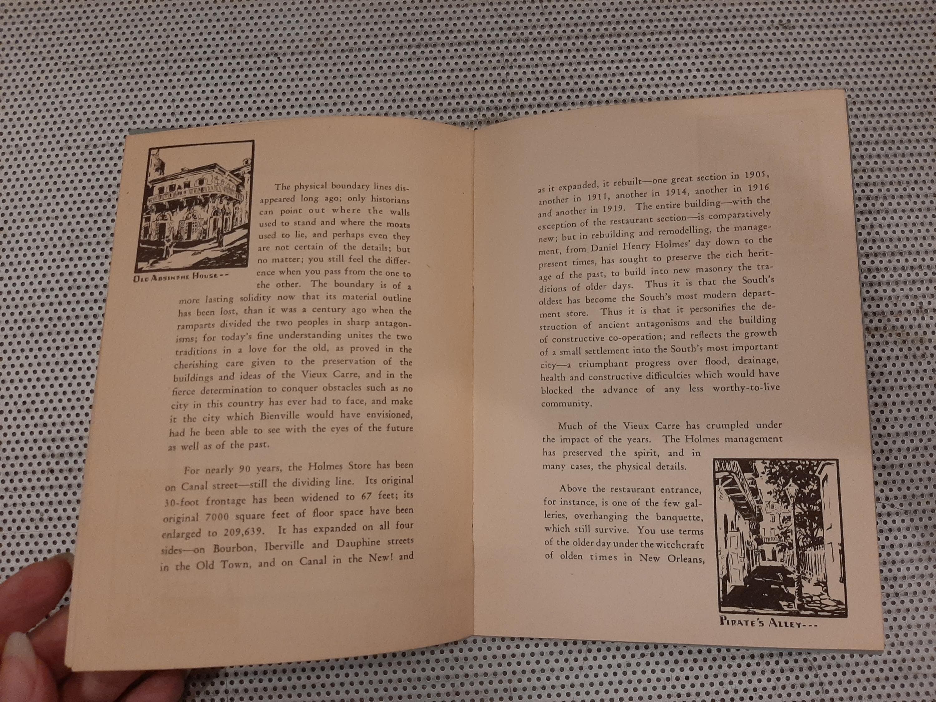 The Perfect Blend of the Old and the New, Vieux Carre of New Orleans Promotional Souvenir Booklet - image 5