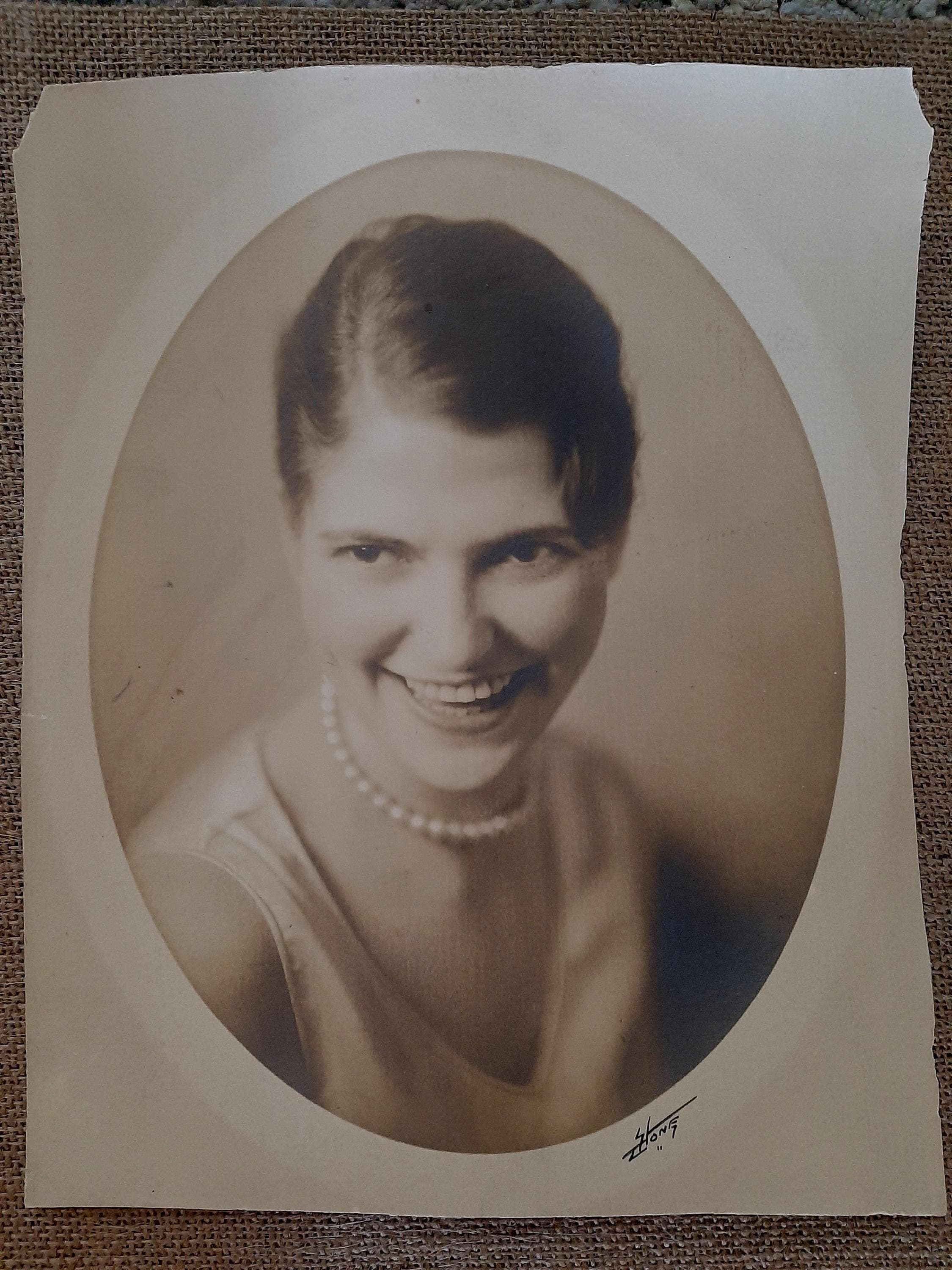 Antique Original 1920s 1930s Beautiful Laughing Joyful Flapper Girl Art Deco Pearls Sepia Tone 8 x 10 Photograph Great Gatsby - image 3