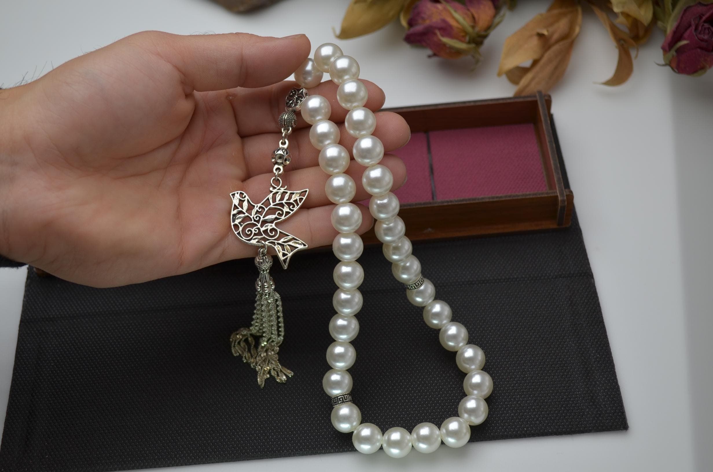 Faux Pearl Tasbih, White Islamic Prayer Beads, Dove Charm Rosary, 33 Beads Misbaha, Affordable Wedding Favors, Muslim Eid Gift - image 5