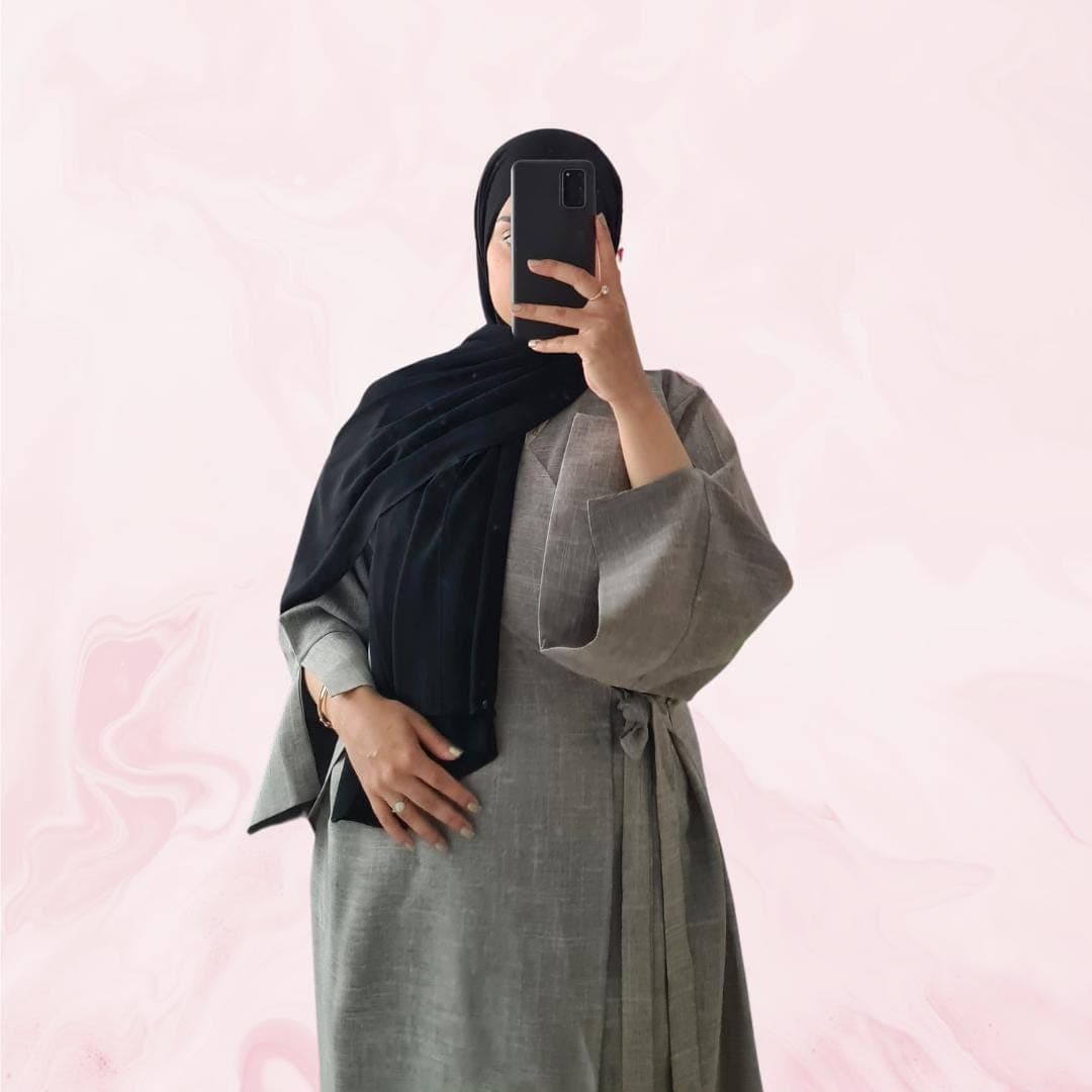 Elegante Wickel-Abaya aus grauem Leinen – Bescheidene Mode, stilvolle muslimische Kleidung, leicht & vielseitig | Eid Ramadan Geschenk Idee - image 4