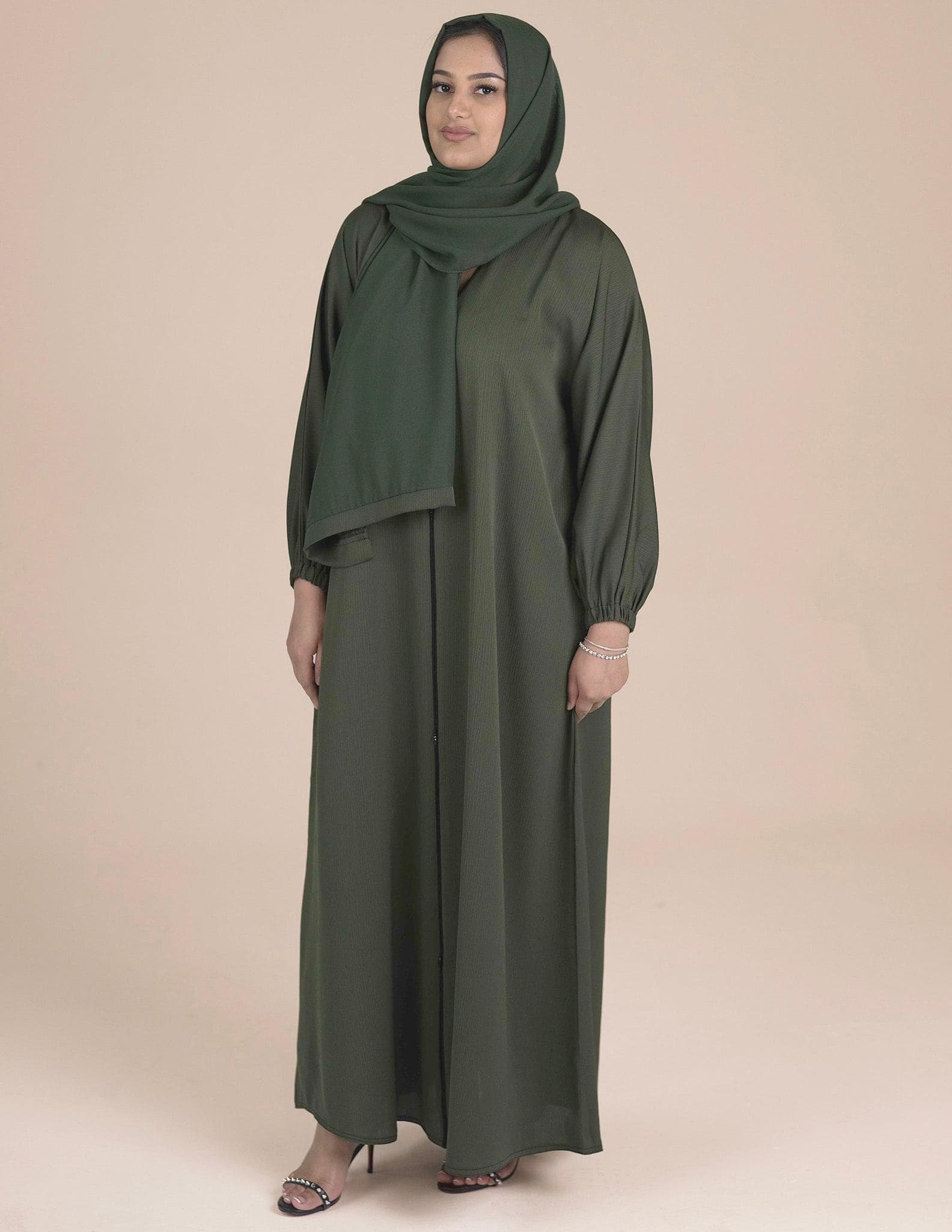 Essential Closed Olive Cuffed Abaya