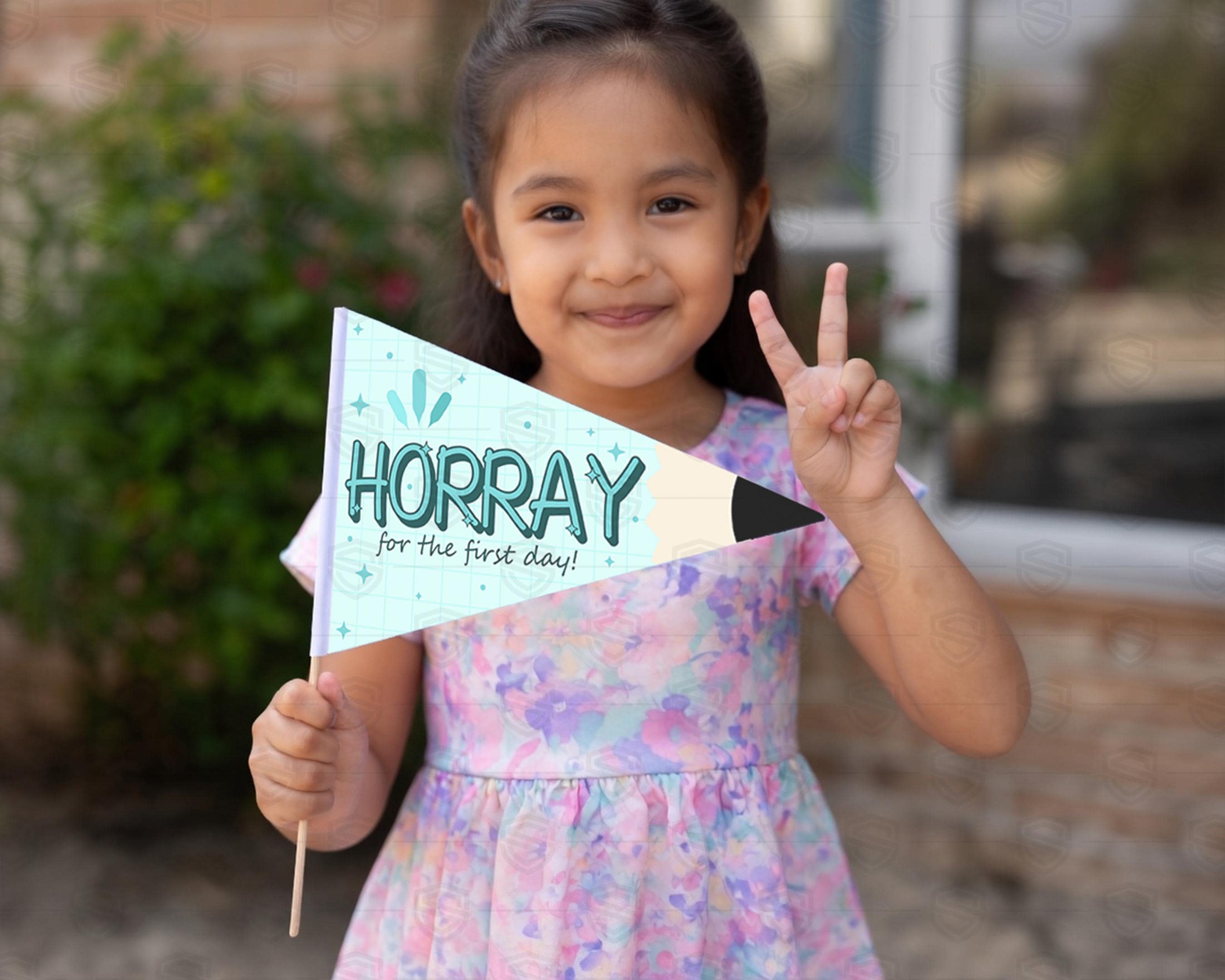 First day of school printable pennant flags, back to school photo prop for preschool kindergarten and elementary students, printable flag banner